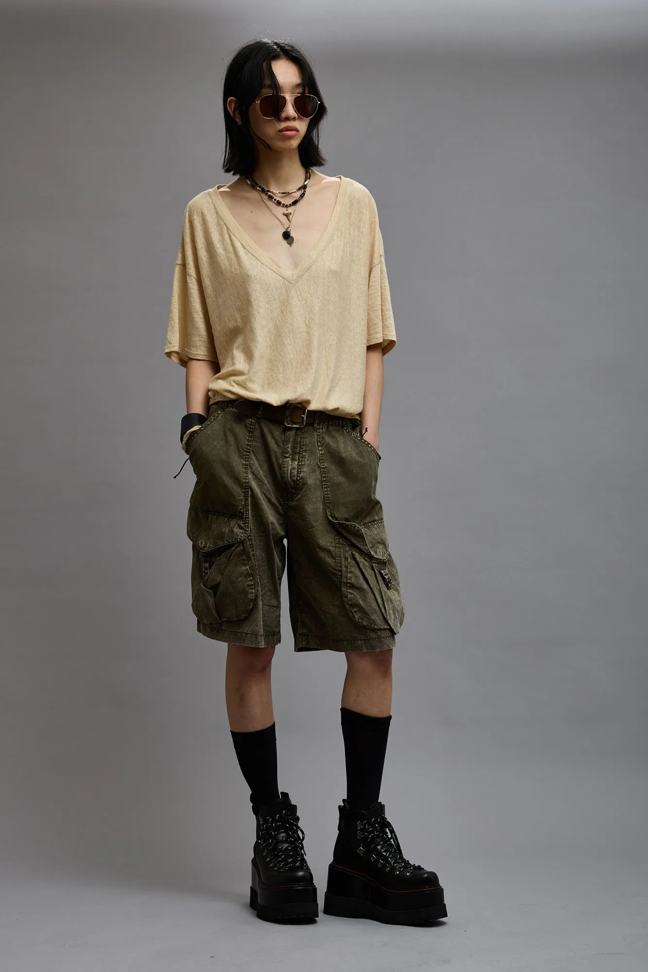 GATHERED HEM V-NECK TEE - KHAKI sold by R13 product image thumbnail 2