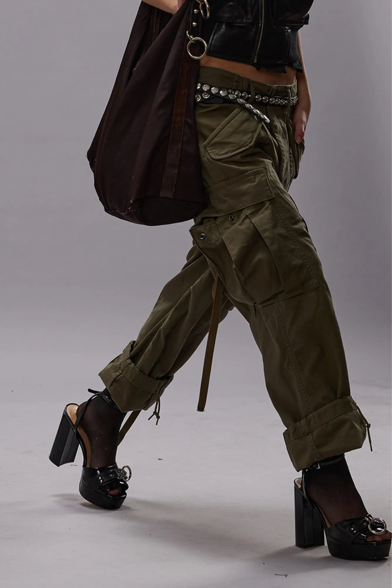 CROPPED CARGO - VINTAGE OLIVE DRAB sold by R13