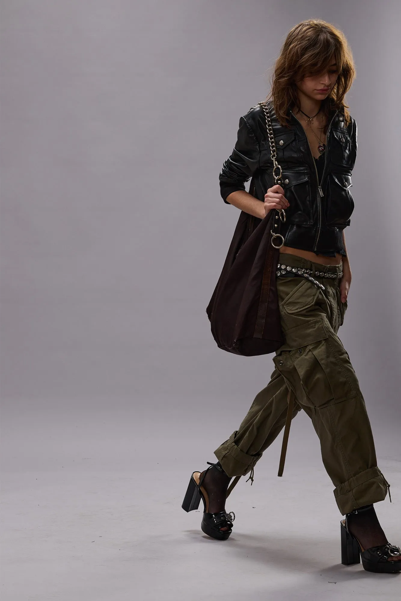 CROPPED CARGO - VINTAGE OLIVE DRAB sold by R13 product image thumbnail 2