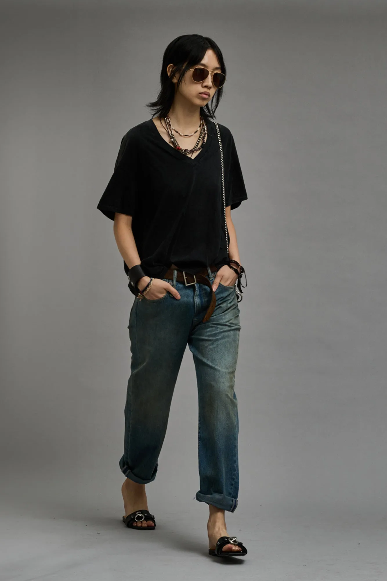 V-NECK RELAXED T - BLACK sold by R13 product image thumbnail 2