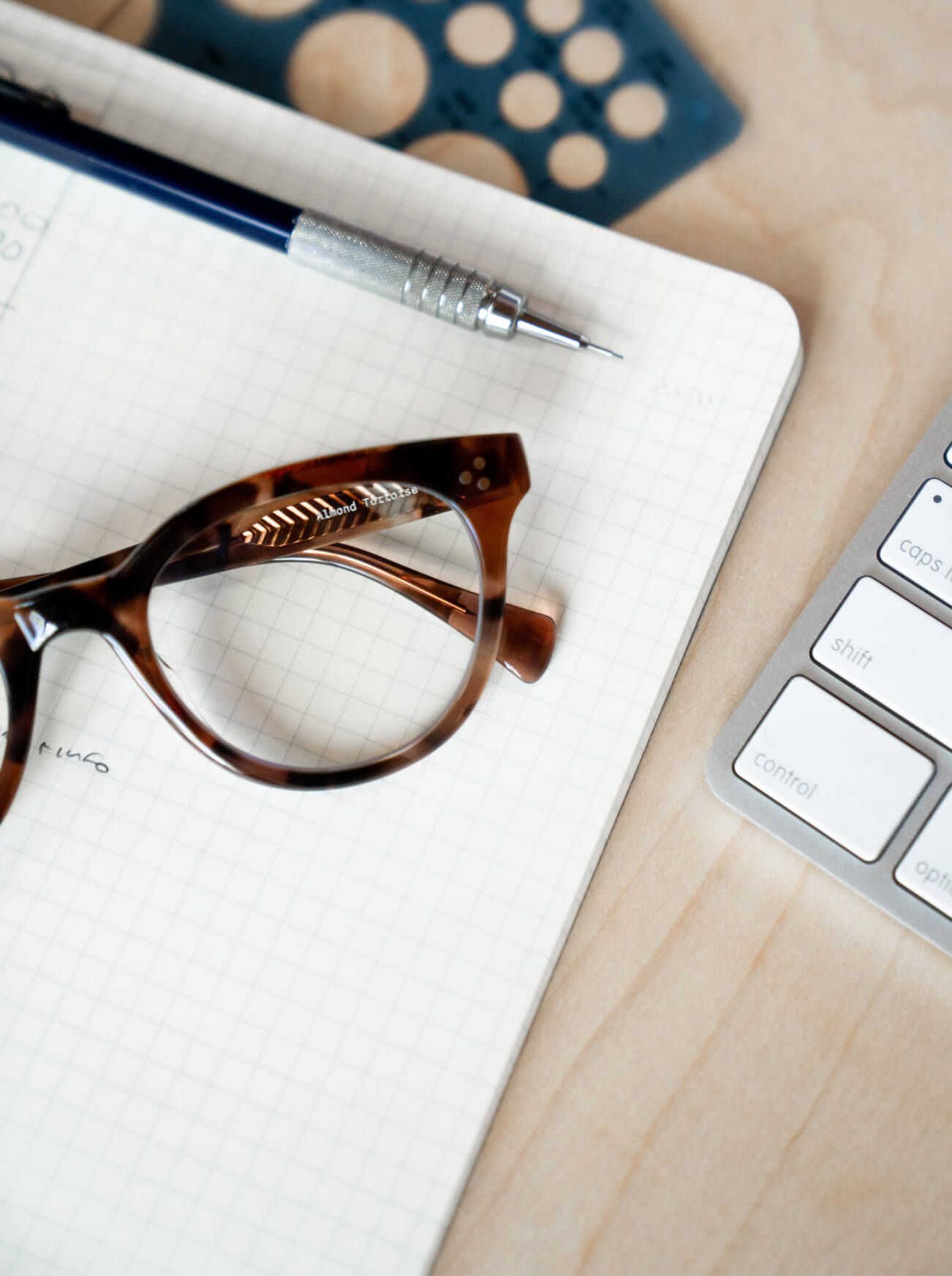 LYSHA-Almond Tortoise Myan/Clear-51 sold by RAEN product image thumbnail 9