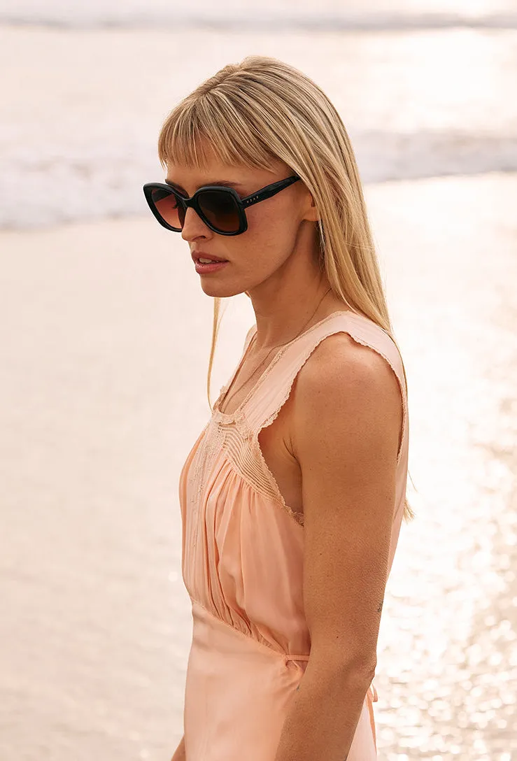 Ronzy-Recycled Black / Scarlet-54 sold by RAEN product image thumbnail 2