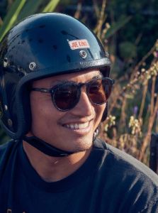REMMY-Slate / Vibrant Brown Polarized-49 sold by RAEN