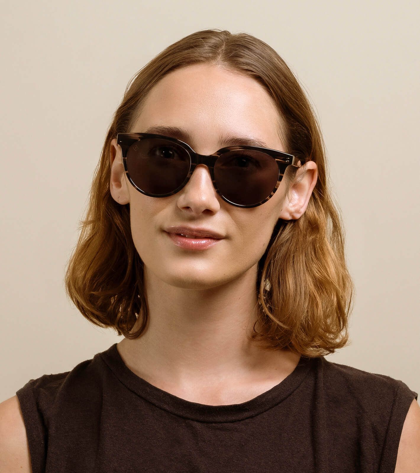 LILY-Licorice / Dark Smoke Polarized-54 sold by RAEN product image thumbnail 4