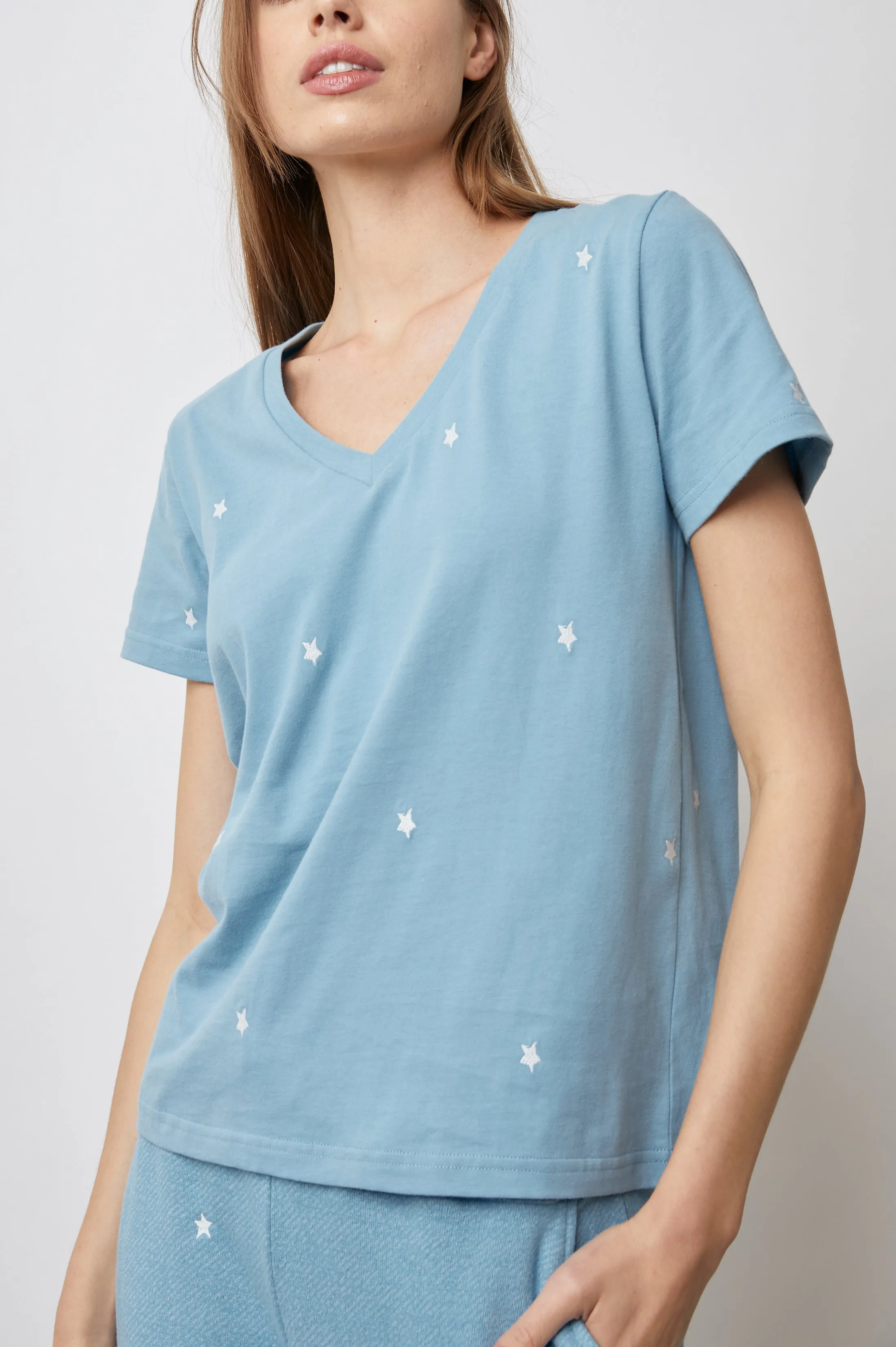 THE CARA V NECK T-SHIRT - AQUA STARS sold by Rails