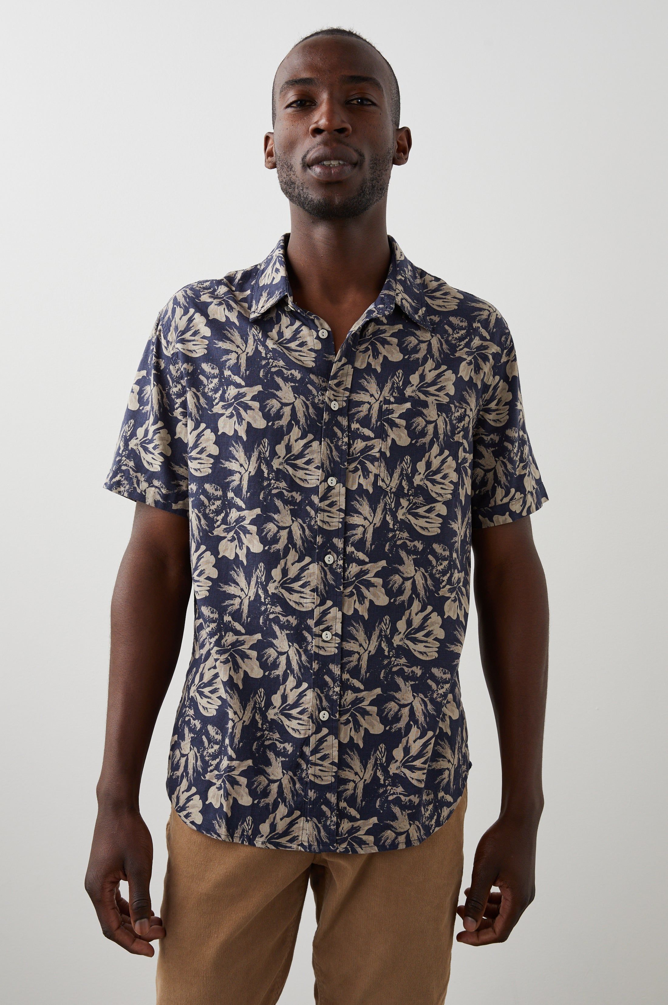 CARSON SHIRT - FLORAL EXPRESSION NAVY BROWN sold by Rails