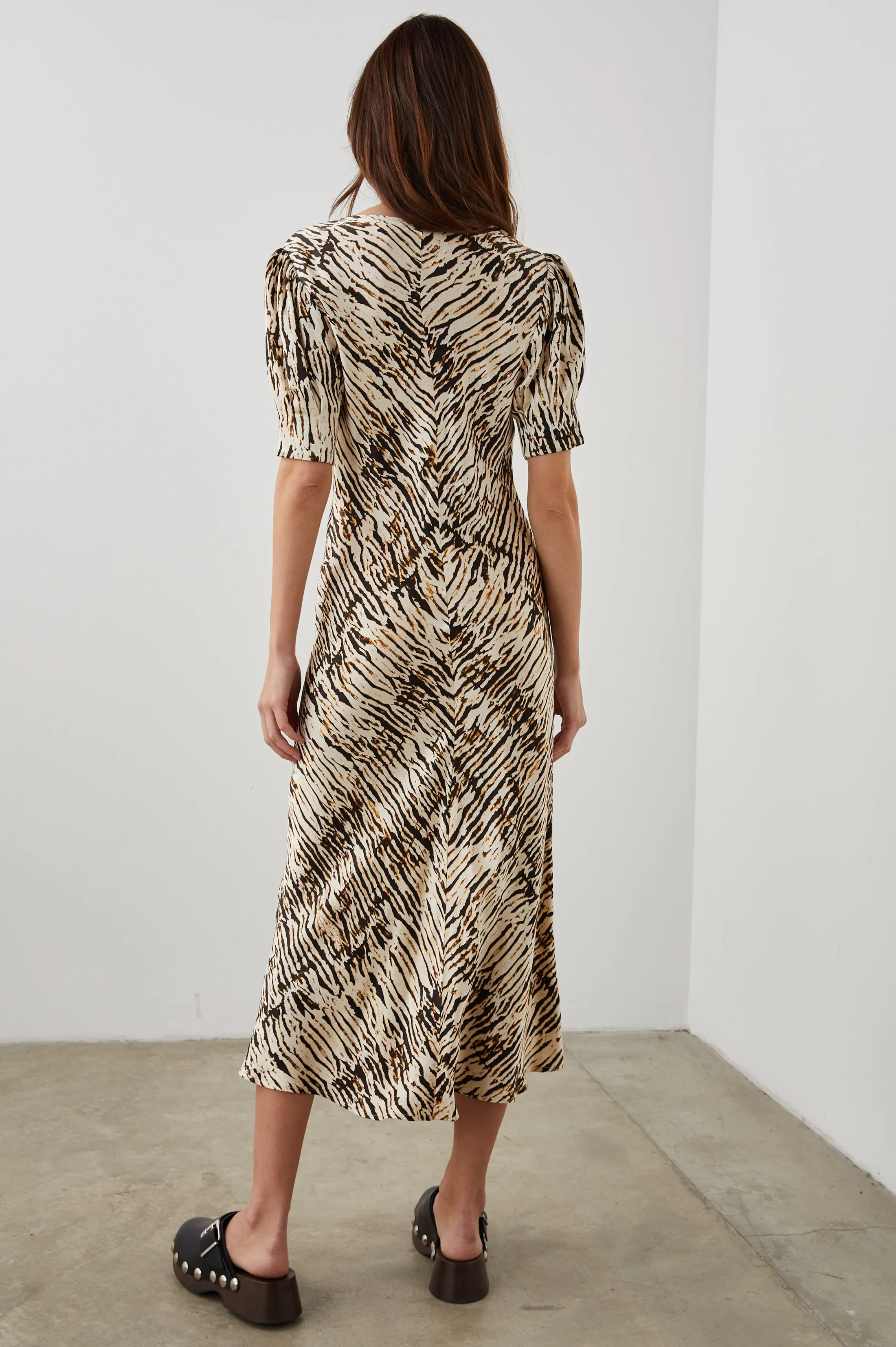 KEGAN DRESS - NEUTRAL IKAT sold by Rails product image thumbnail 5