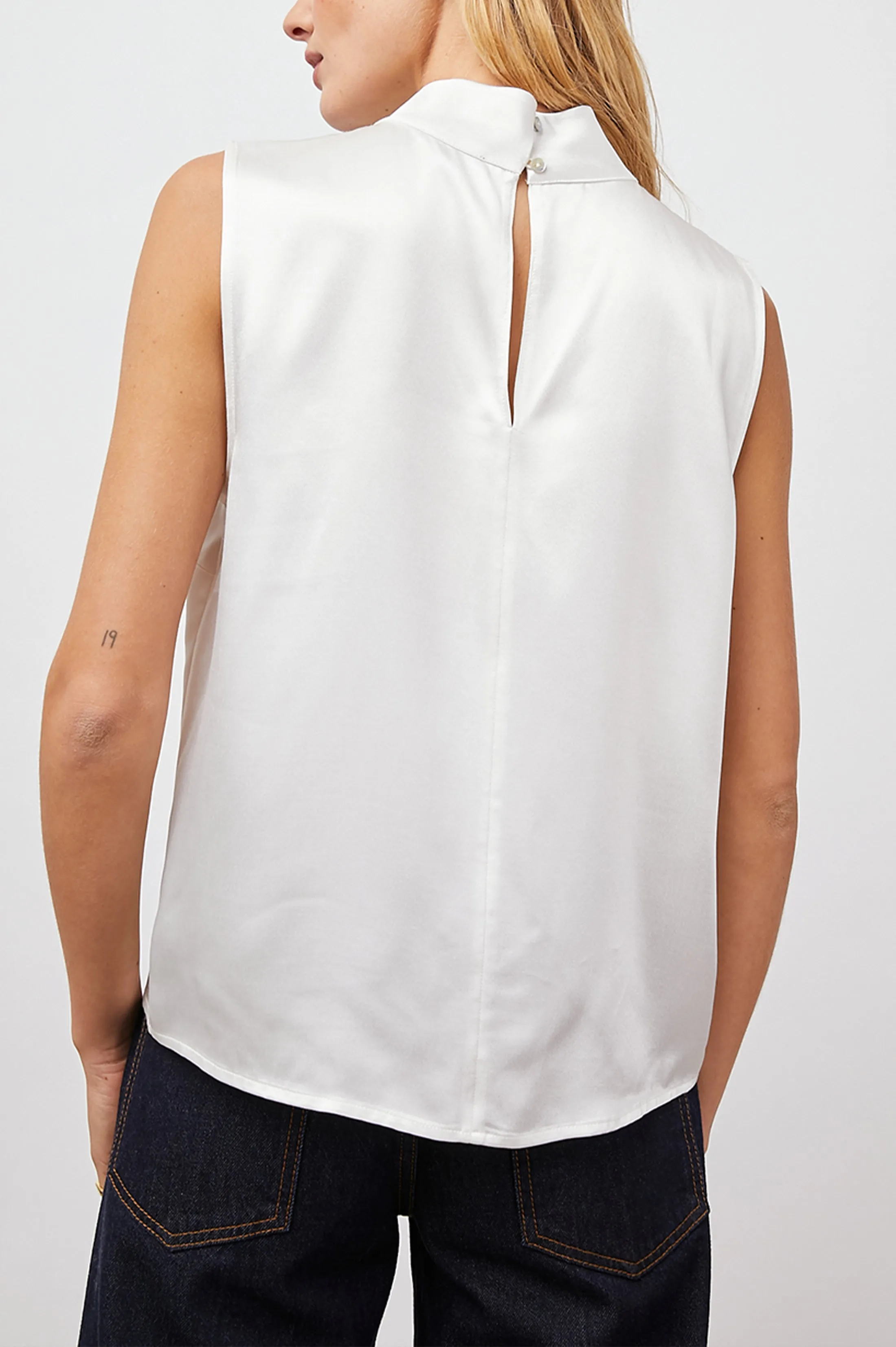 YOLIE TOP - WHITE sold by Rails product image thumbnail 5