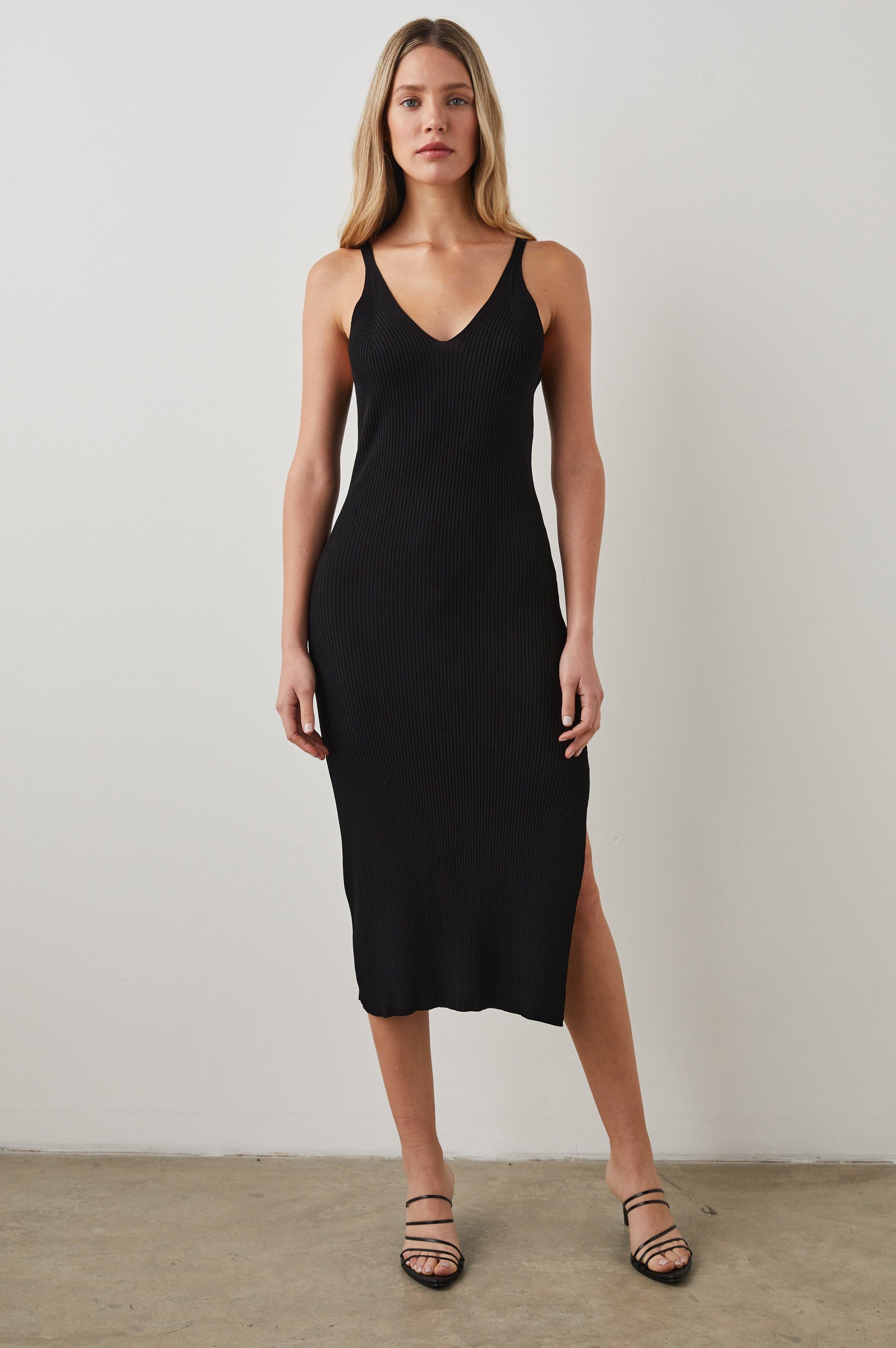 SHELBY DRESS - BLACK sold by Rails