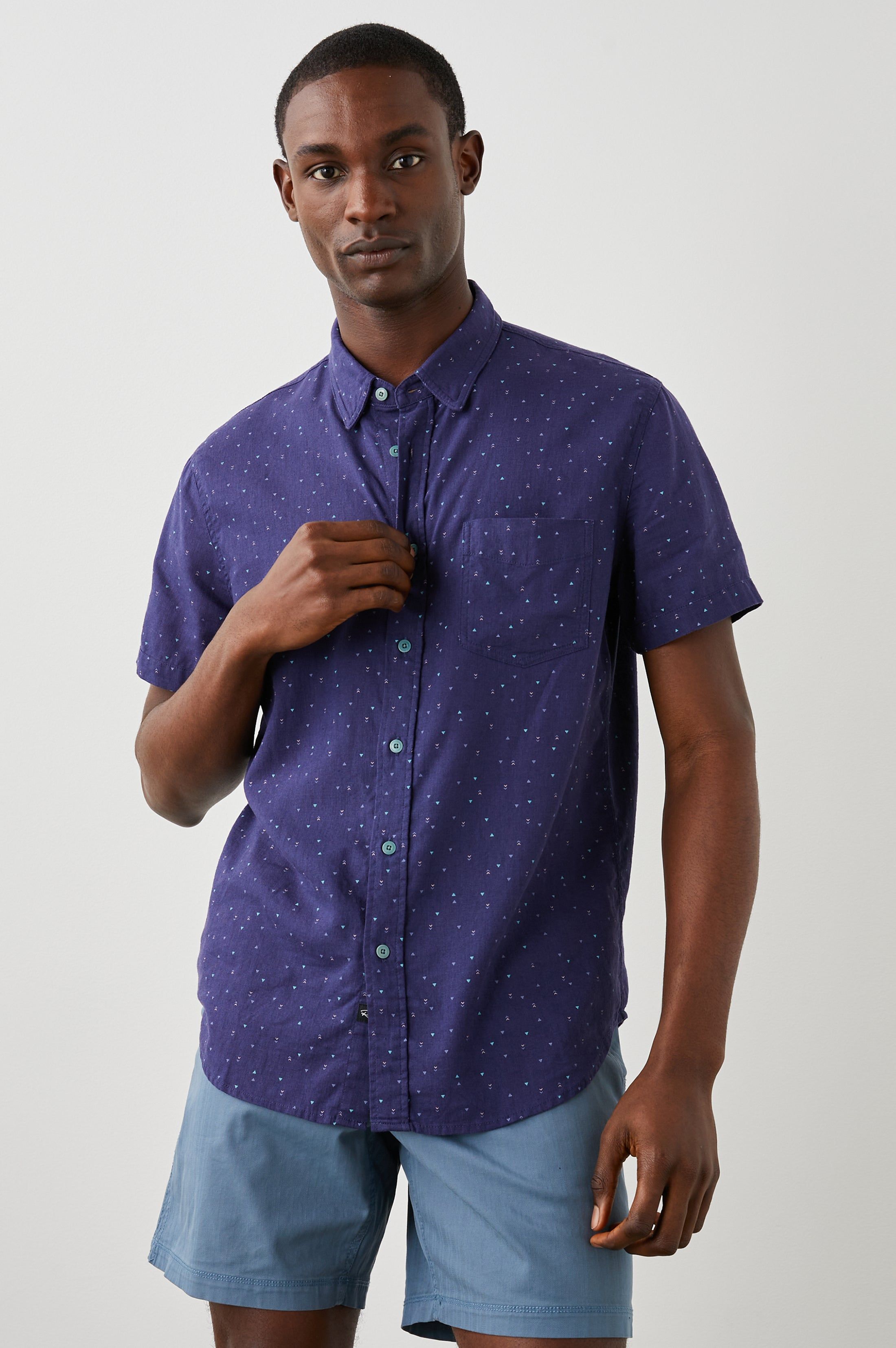 CARSON SHIRT - TRIANGLE GEO RETRO NAVY sold by Rails product image thumbnail 4