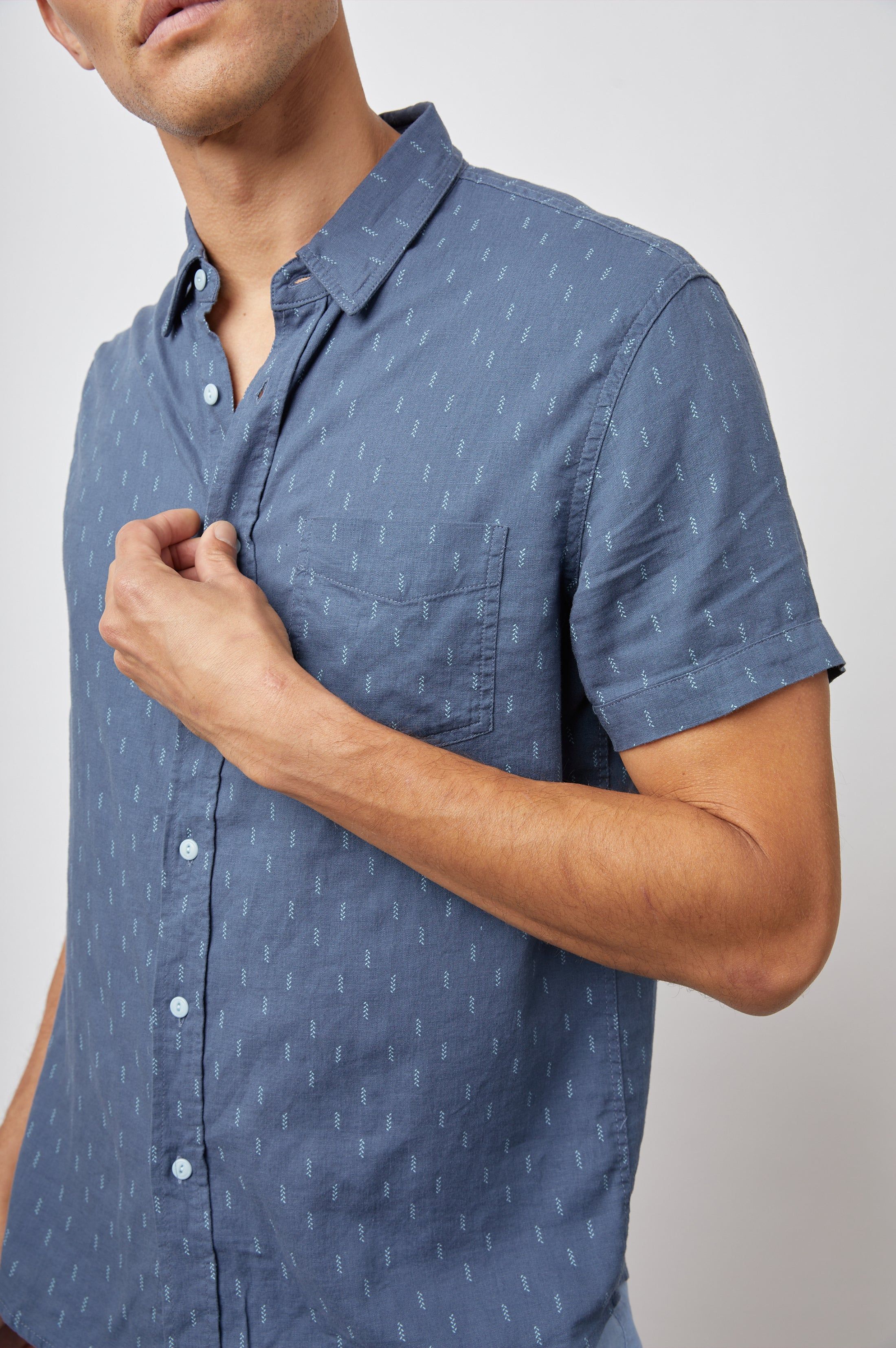 CARSON SHIRT - LOUIS LEAF NAVY GREEN sold by Rails product image thumbnail 3