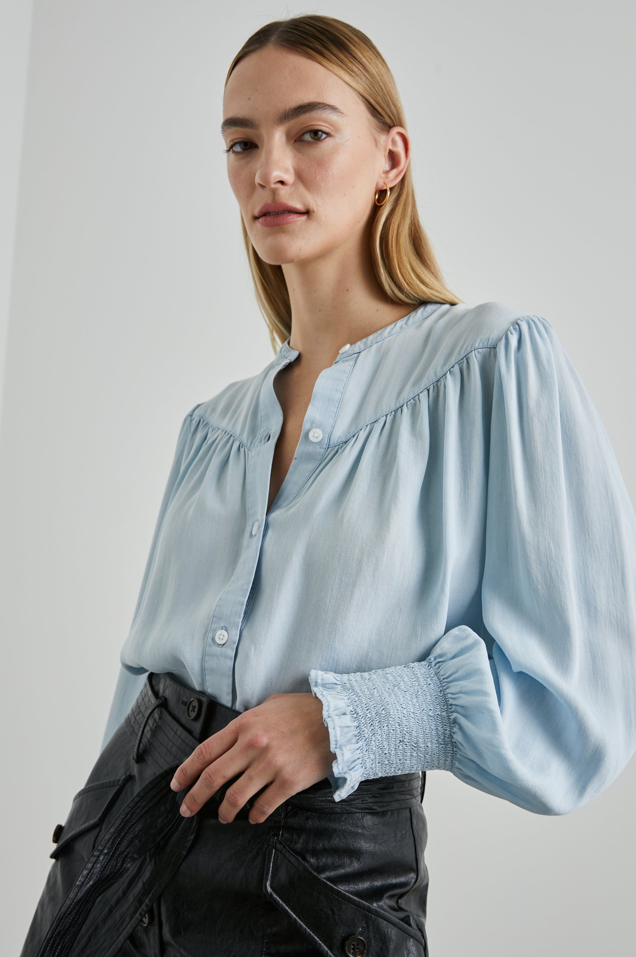 DAPHNE SHIRT - LIGHT VINTAGE sold by Rails product image thumbnail 4