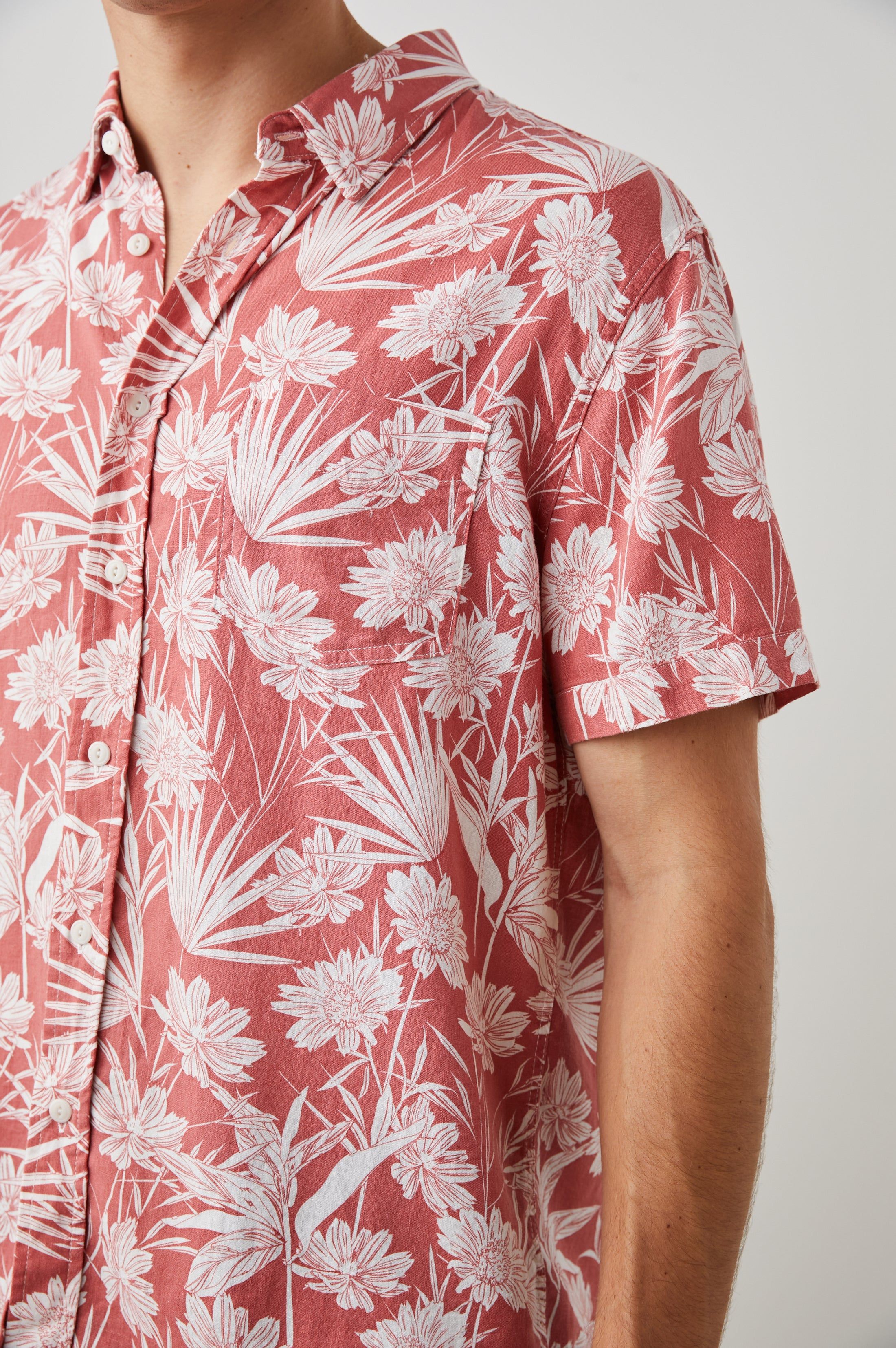 CARSON SHIRT - JUNGLE FOLIAGE RED sold by Rails product image thumbnail 2