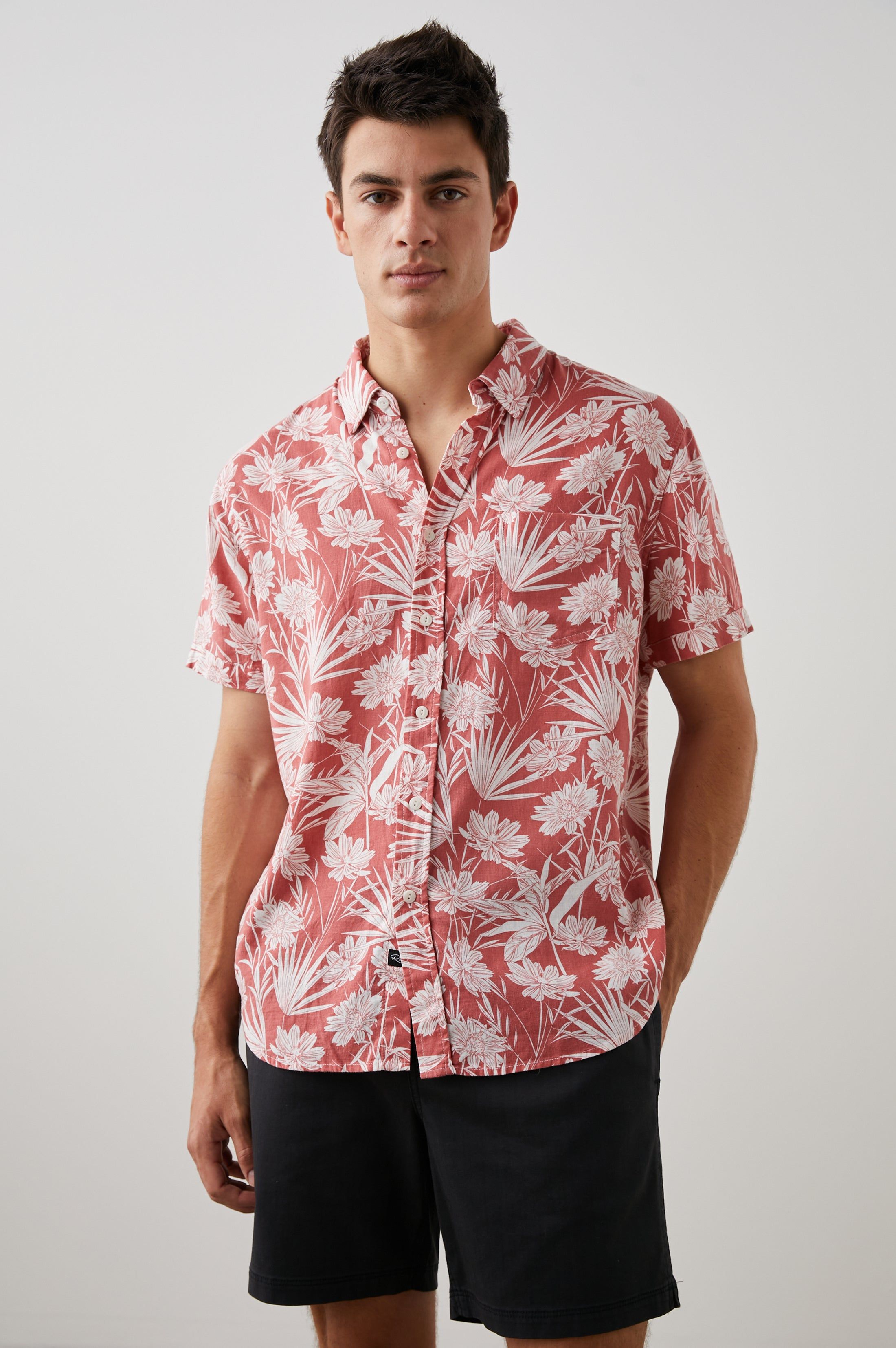CARSON SHIRT - JUNGLE FOLIAGE RED sold by Rails