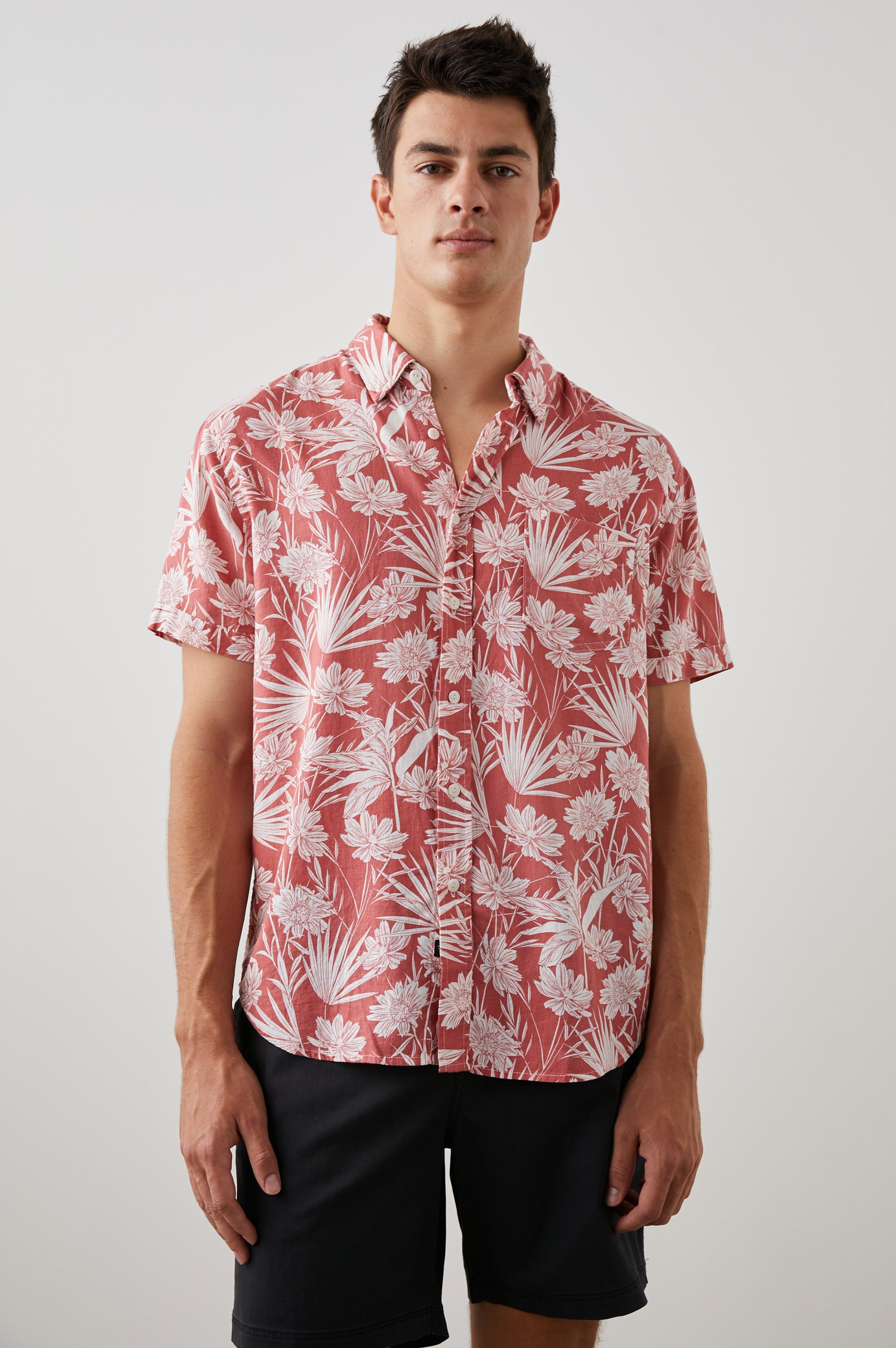 CARSON SHIRT - JUNGLE FOLIAGE RED sold by Rails product image thumbnail 3