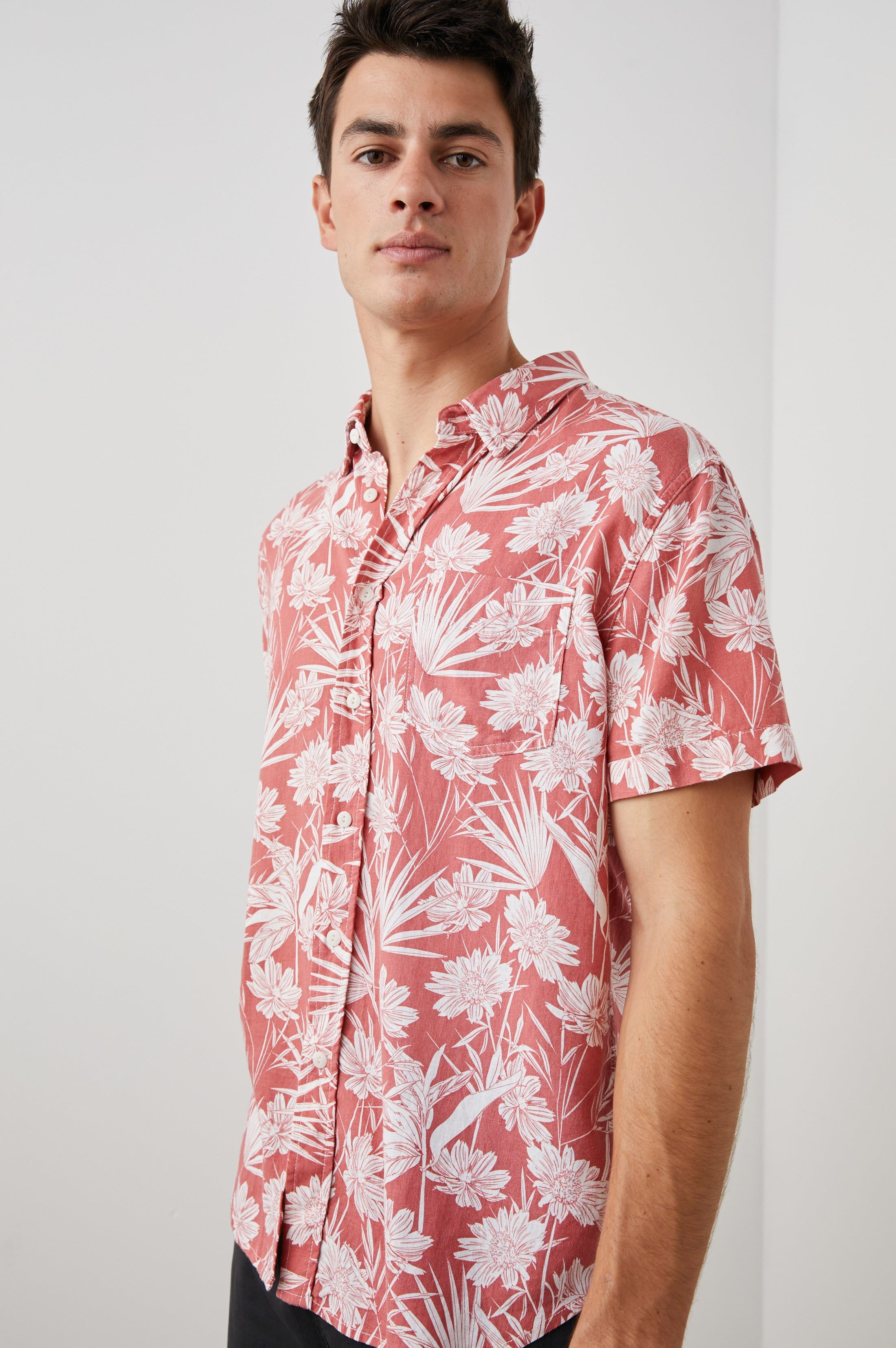 CARSON SHIRT - JUNGLE FOLIAGE RED sold by Rails product image thumbnail 5