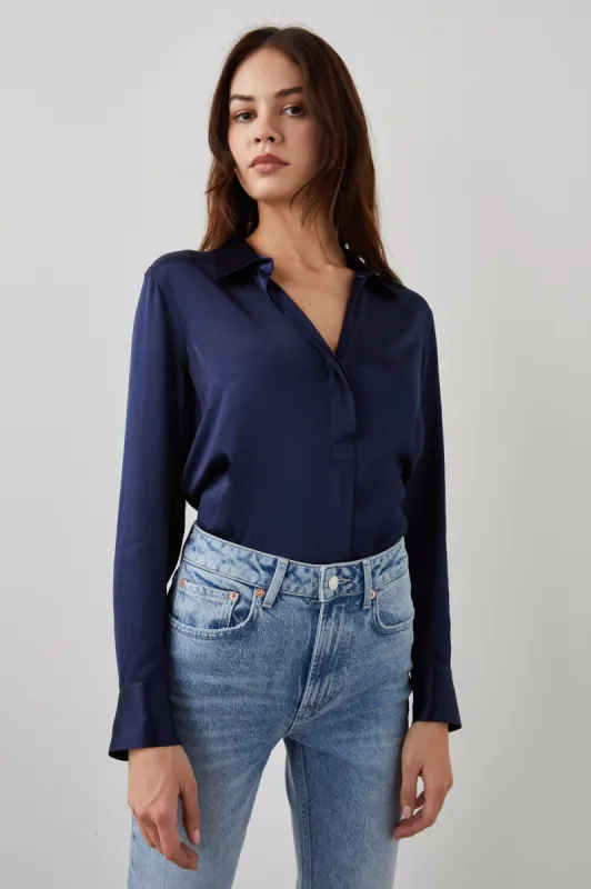 NISSA TOP - NAVY sold by Rails