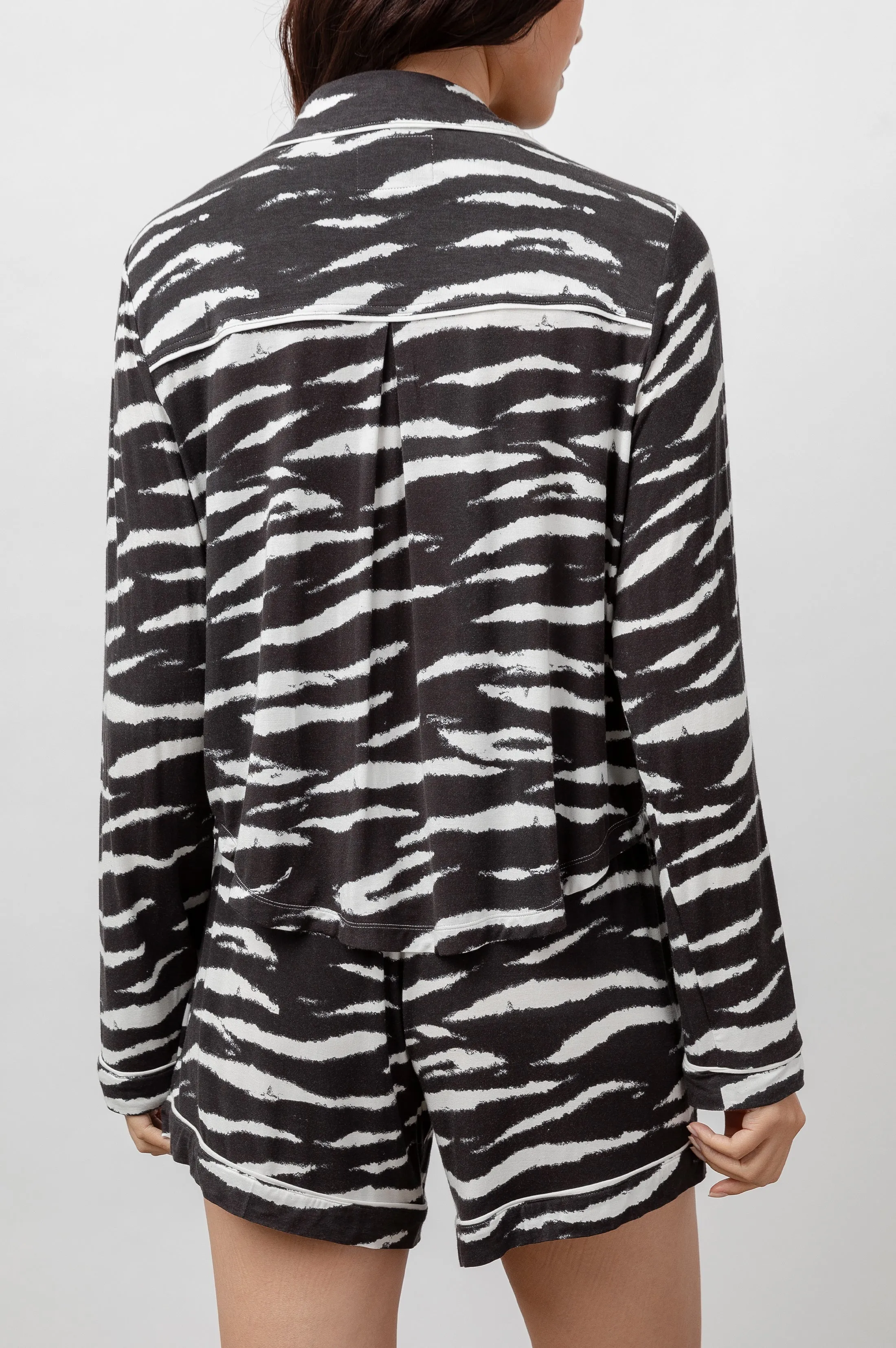 EVA PAJAMA SET - BLACK WATERCOLOR TIGER sold by Rails product image thumbnail 5