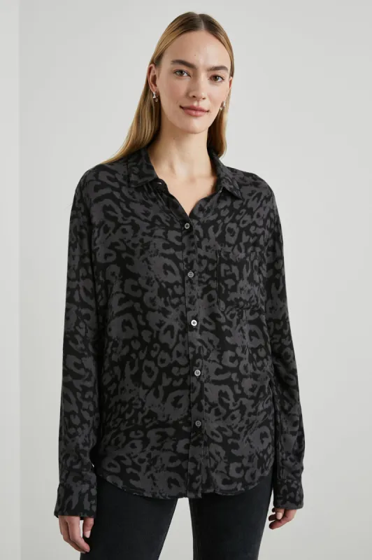 HUNTER SHIRT - DIFFUSED CHARCOAL 
CHEETAH sold by Rails
