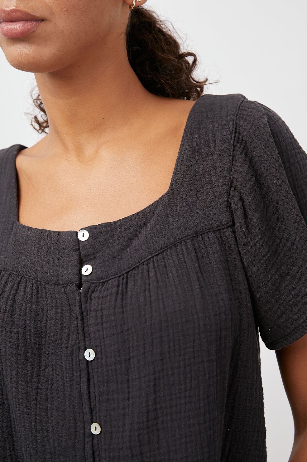 MAGNOLIA TOP - BLACK sold by Rails product image thumbnail 2
