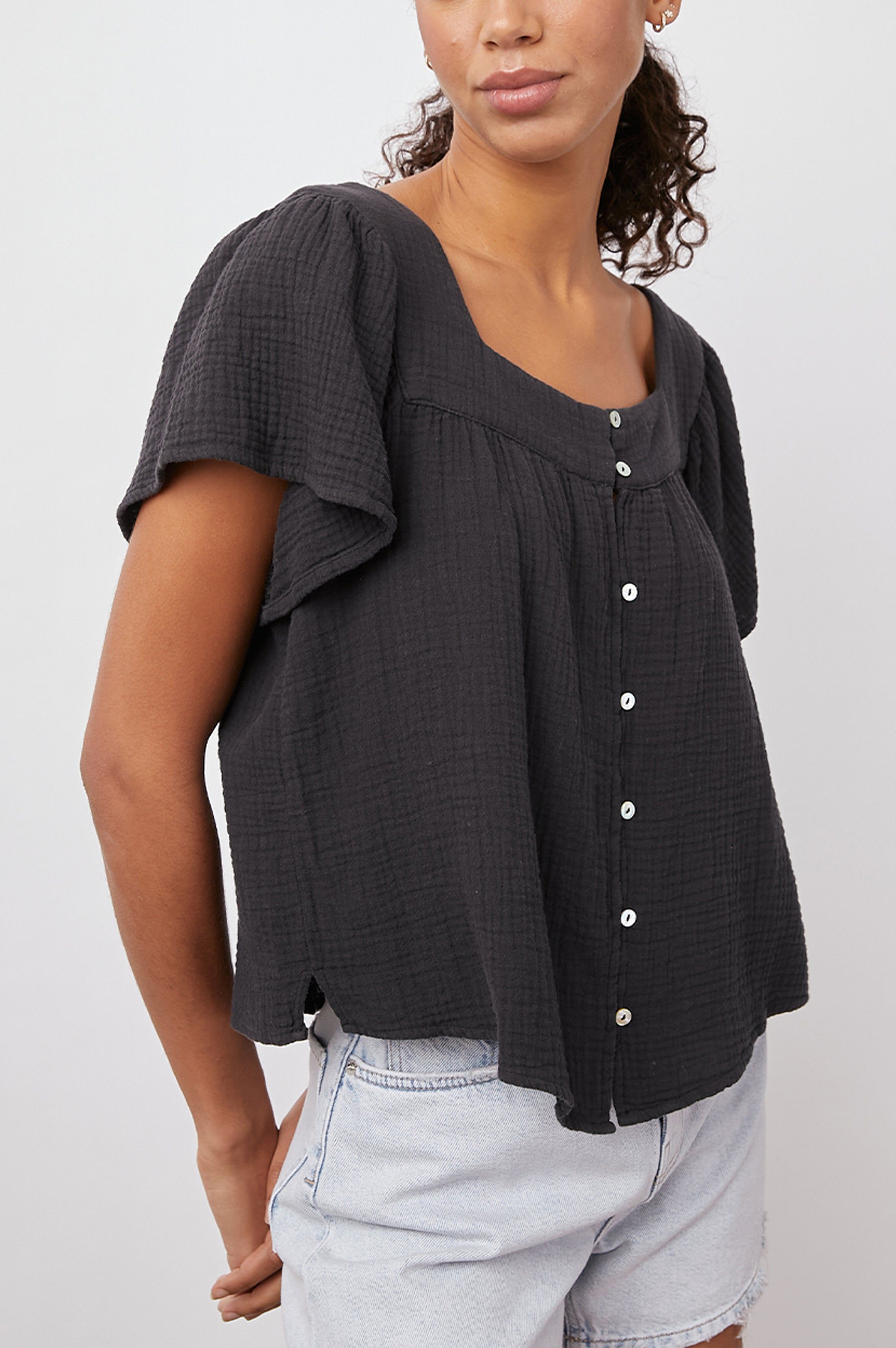 MAGNOLIA TOP - BLACK sold by Rails