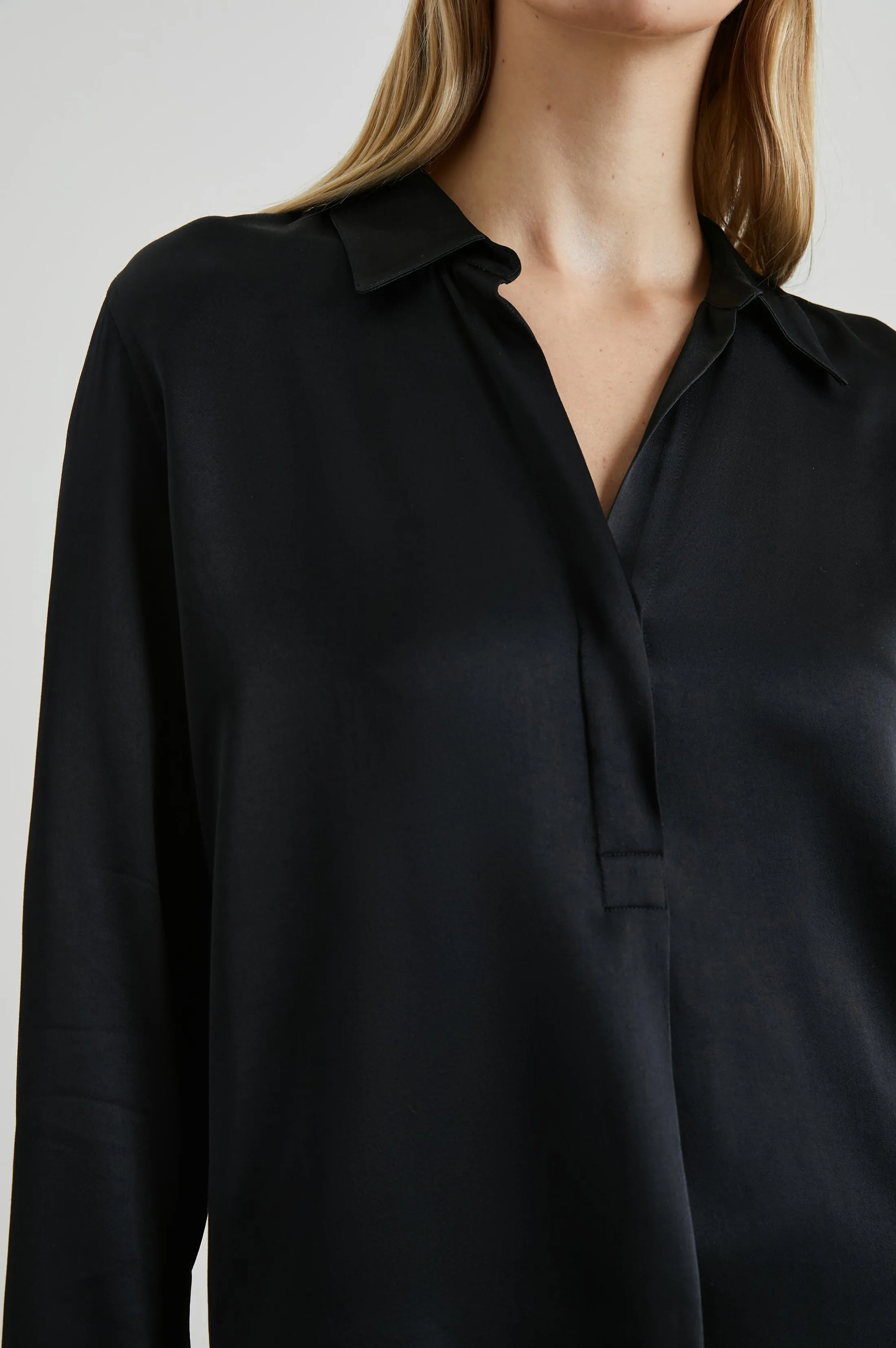 NISSA TOP - BLACK sold by Rails product image thumbnail 2