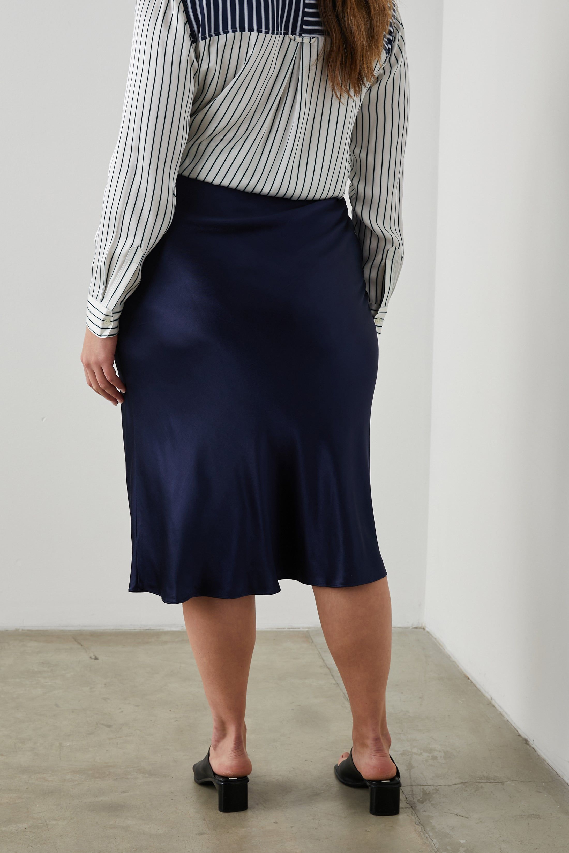 ANYA SKIRT - NAVY sold by Rails product image thumbnail 8