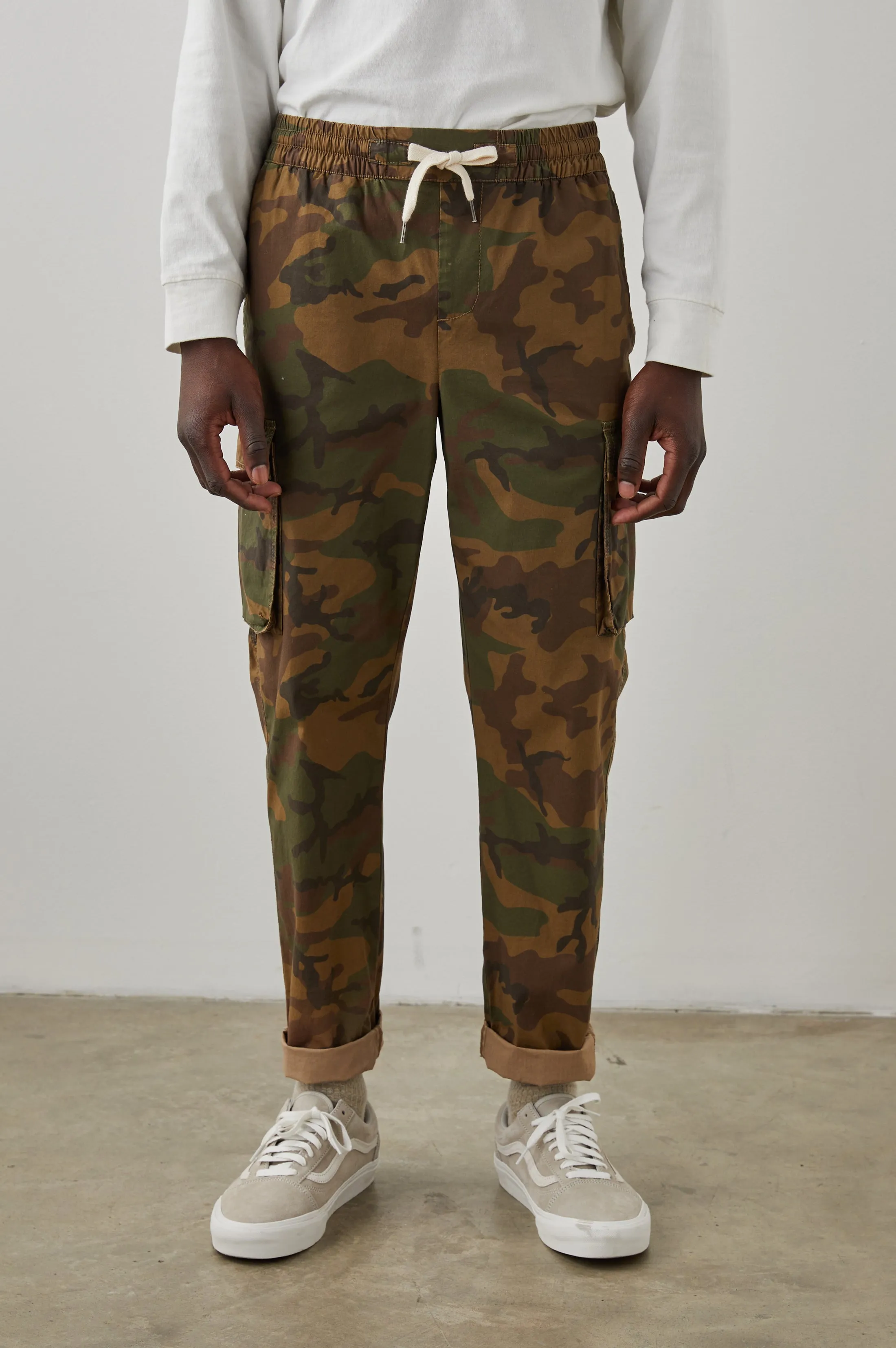 EMMERSON PANT - WOODLAND CAMO sold by Rails