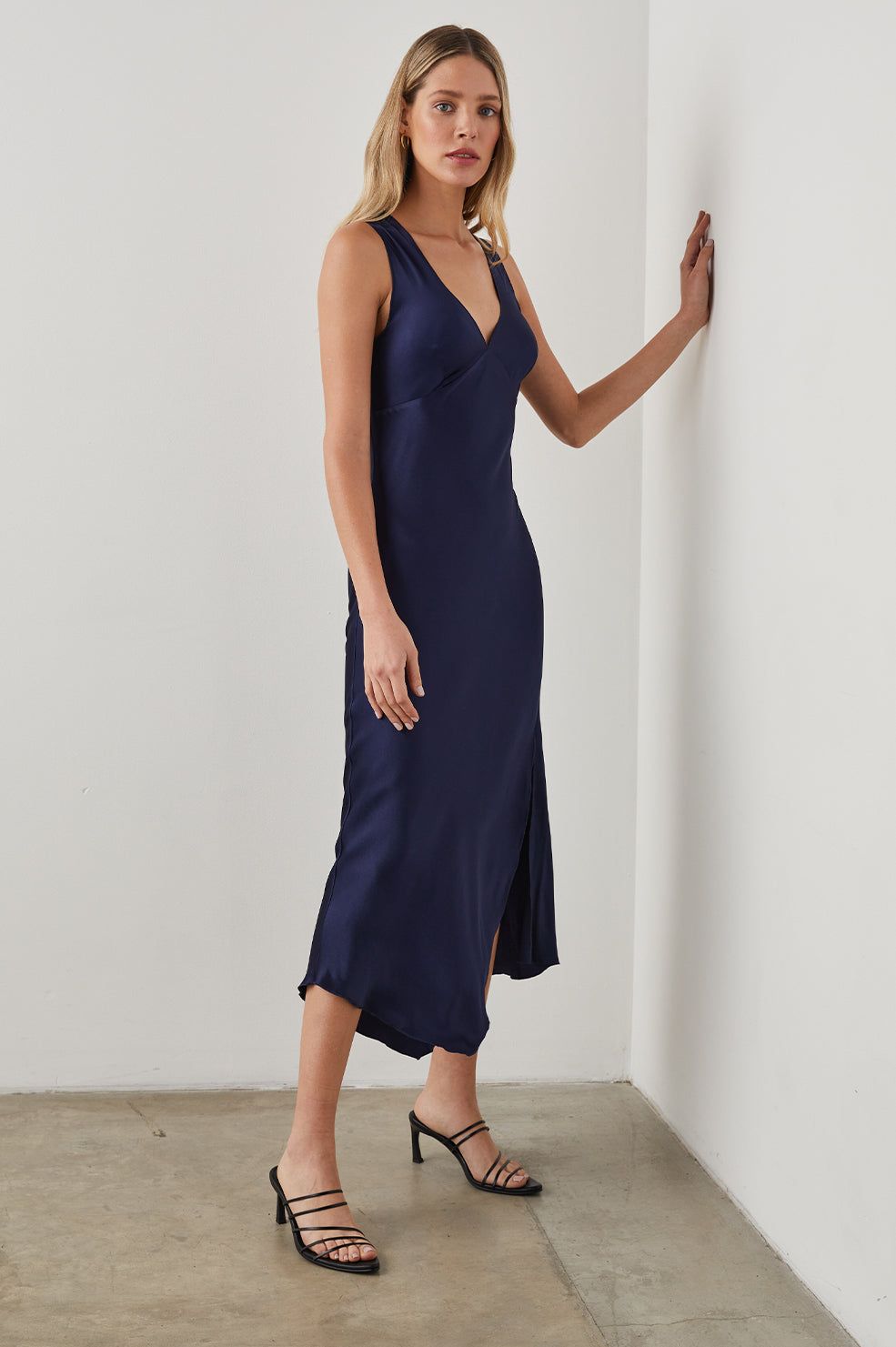 MONIQUE DRESS - NAVY sold by Rails product image thumbnail 5