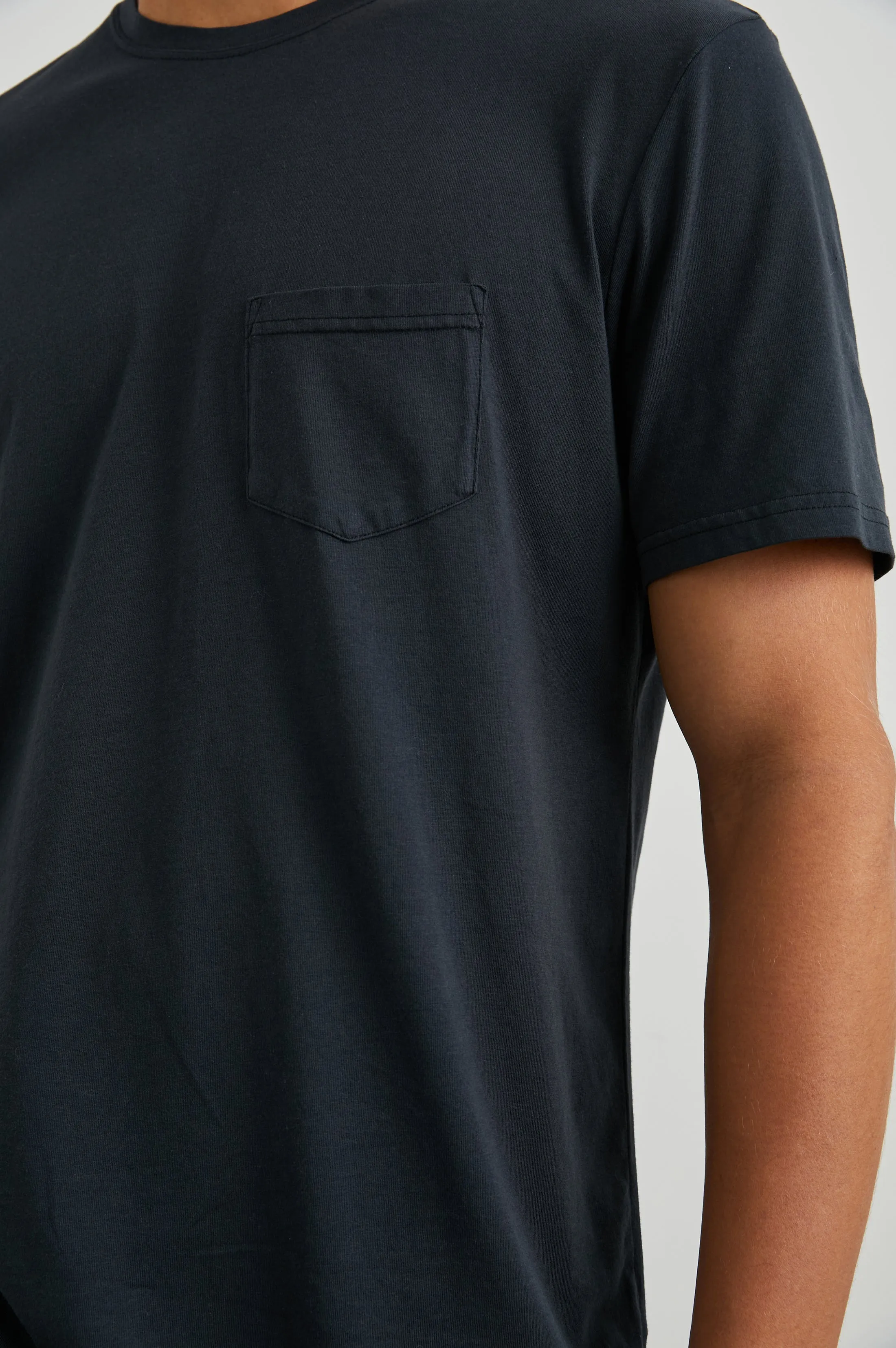JOHNNY T-SHIRT - CARBON sold by Rails product image thumbnail 2