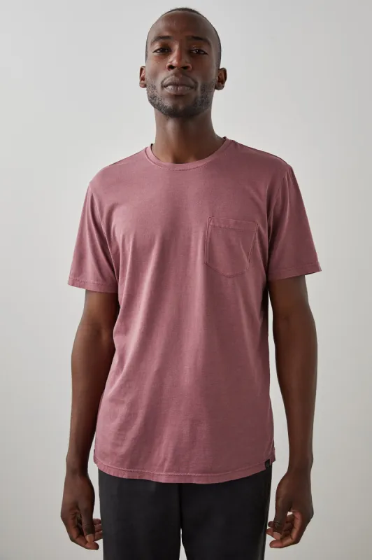 JOHNNY T-SHIRT - CRANBERRY made by Rails