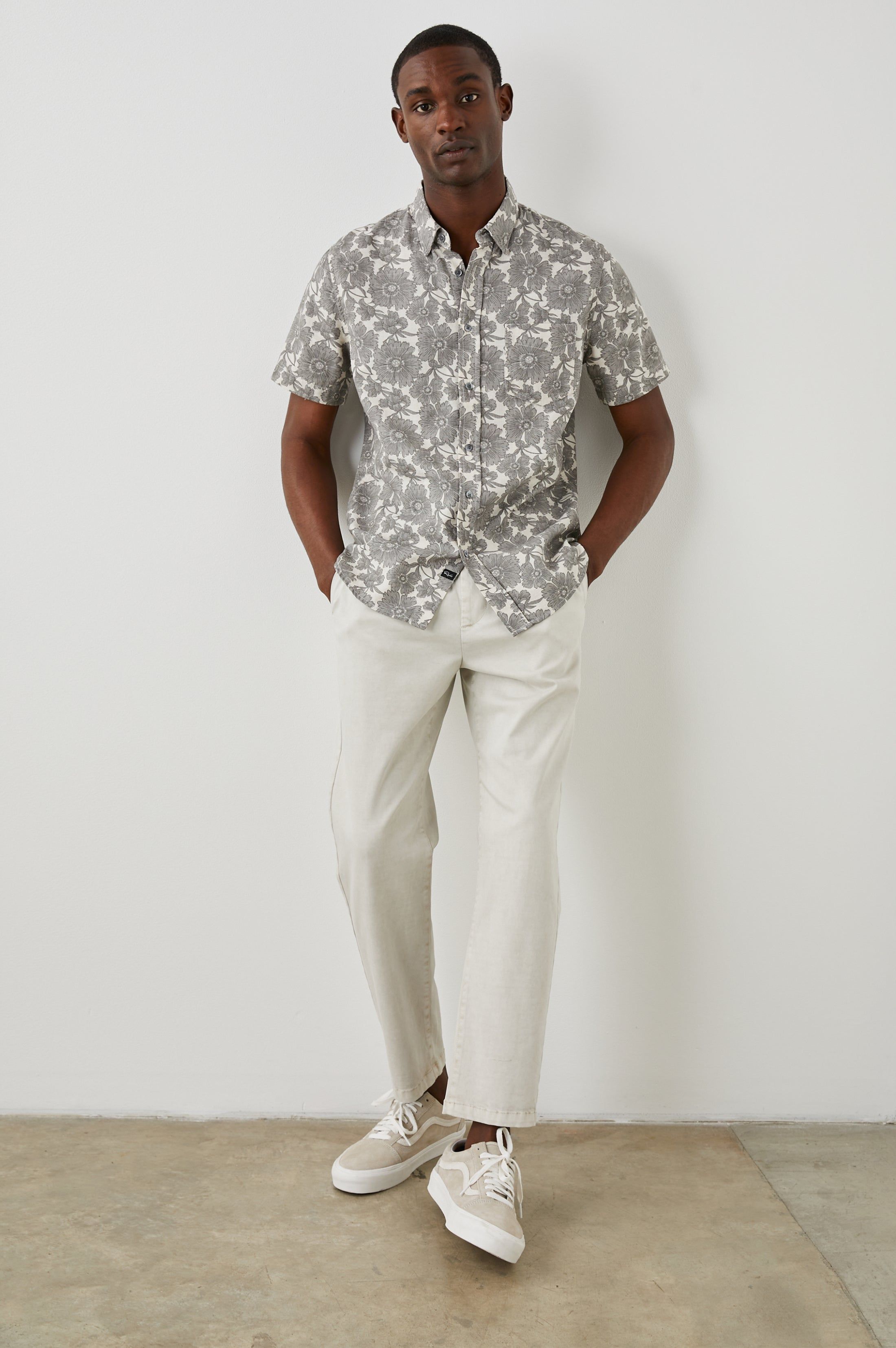 FAIRFAX SHIRT - DAPPLED PETAL MONOCHROME sold by Rails product image thumbnail 5