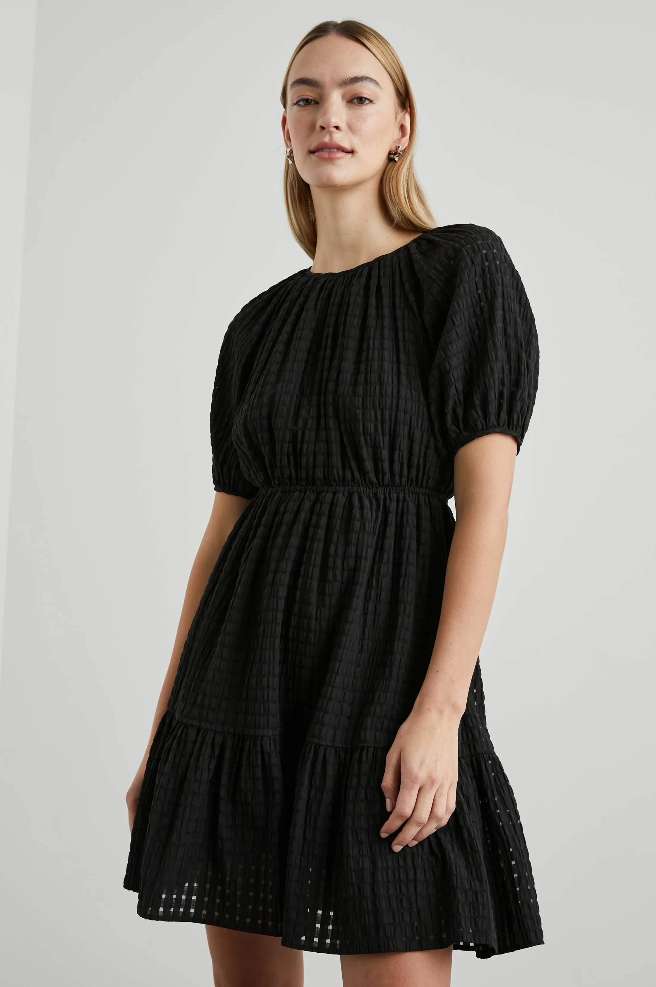 KHLOE DRESS - BLACK SEERSUCKER sold by Rails product image thumbnail 3