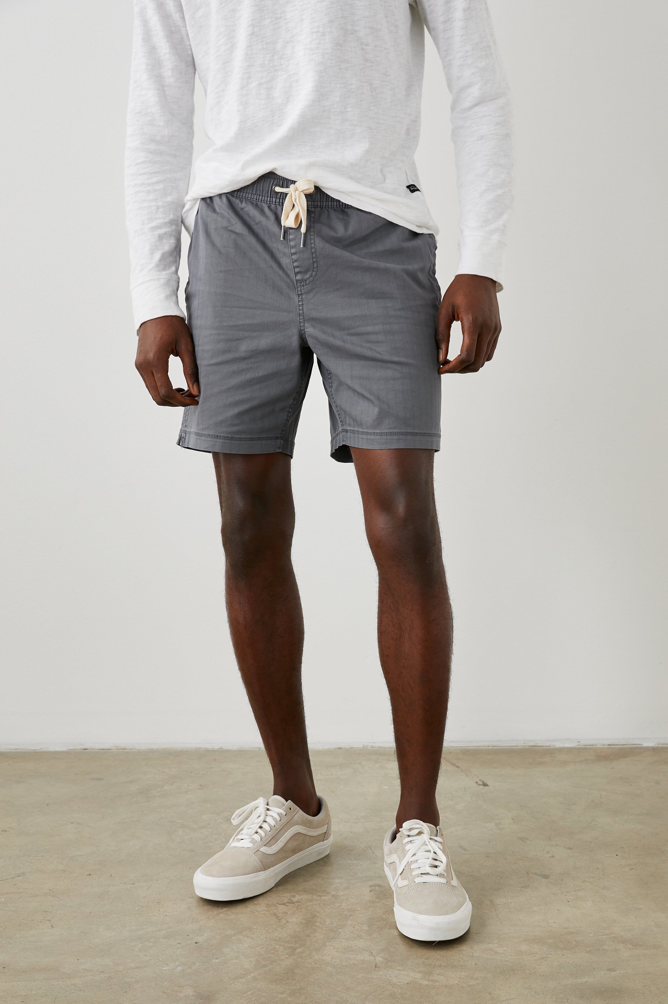 CRUZ SHORT - CHARCOAL sold by Rails
