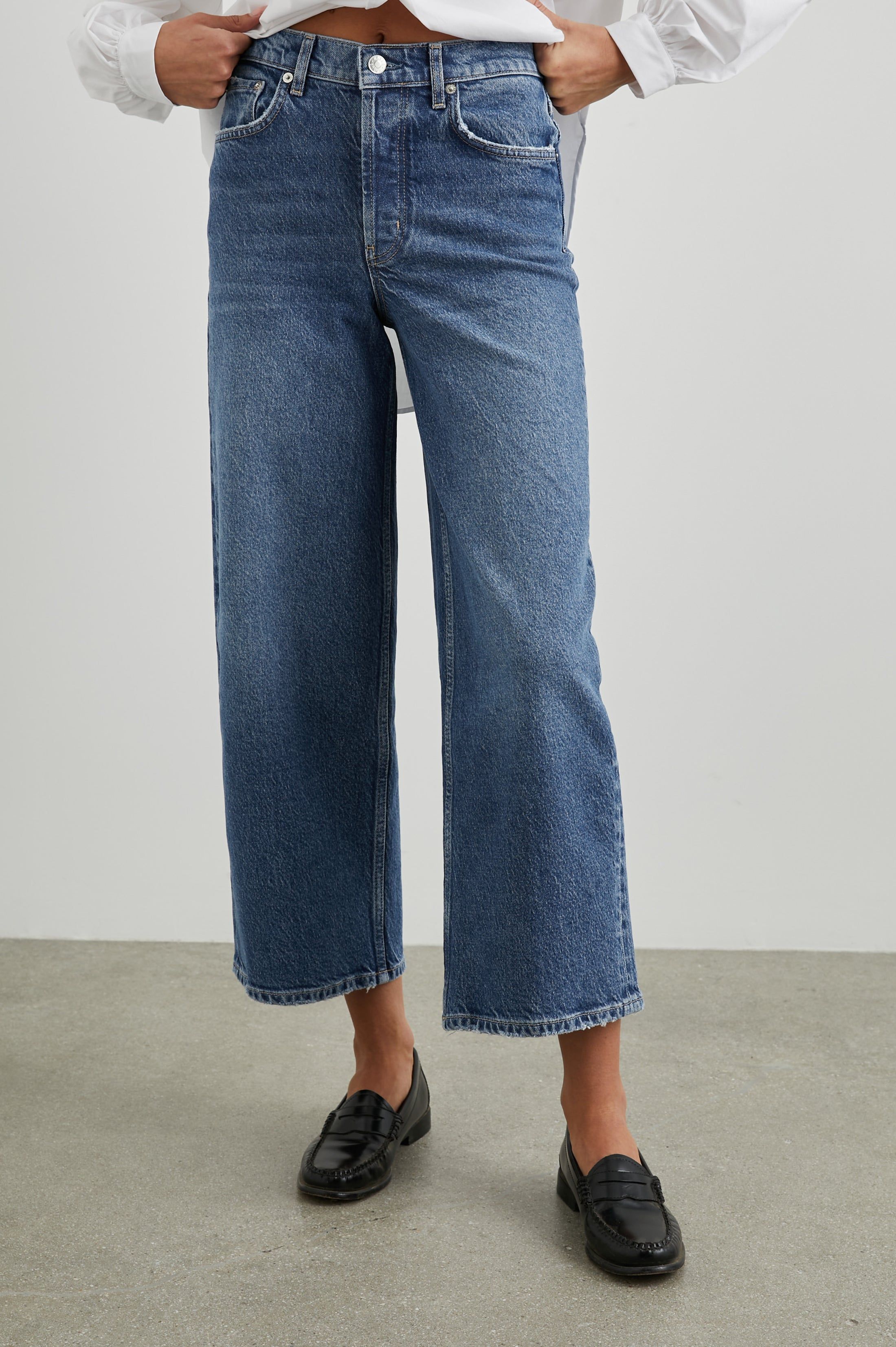 GETTY CROP WIDE LEG - MAZARINE sold by Rails