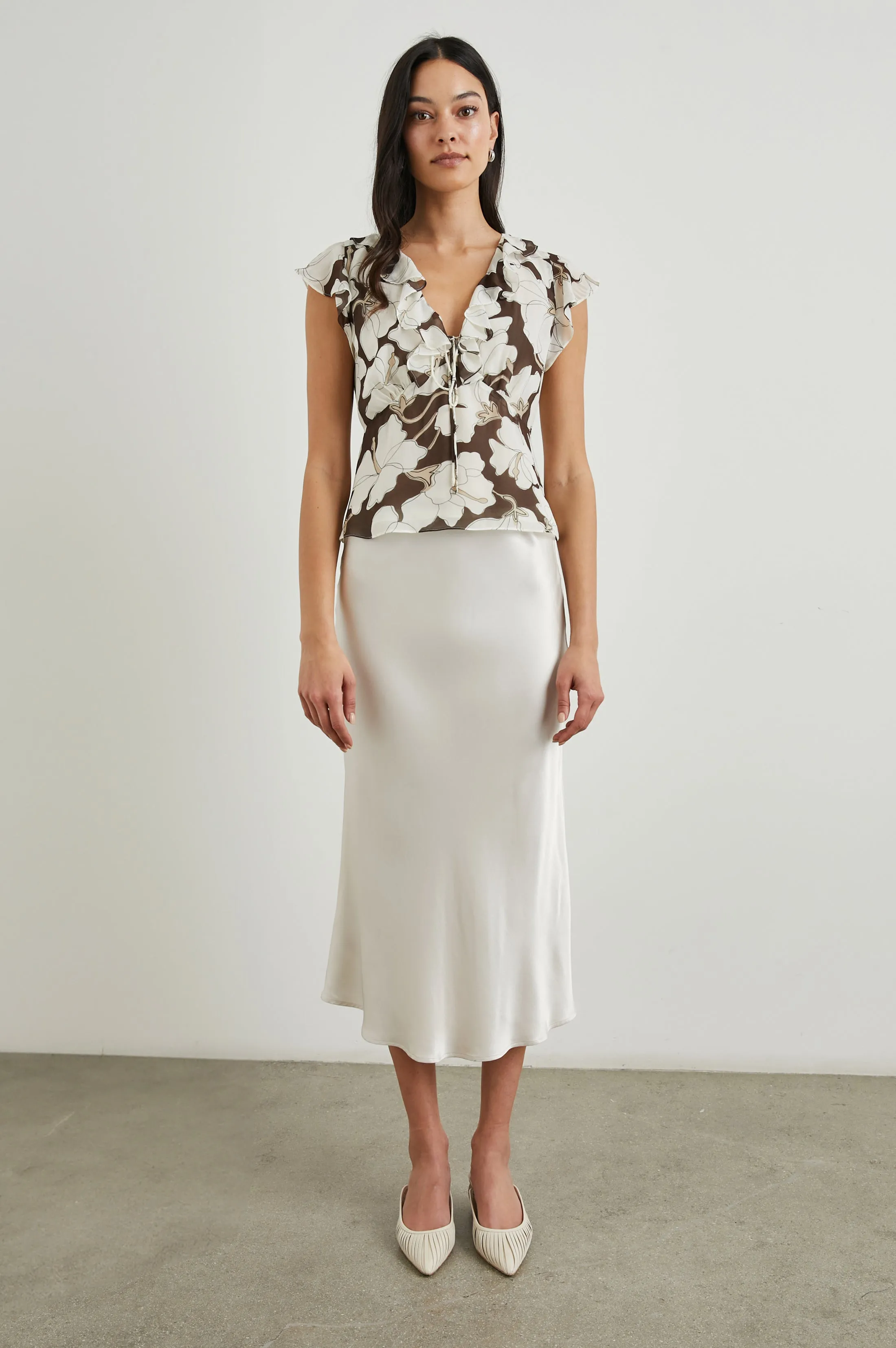 CARMINE TOP - MOCHA FLORAL sold by Rails product image thumbnail 3