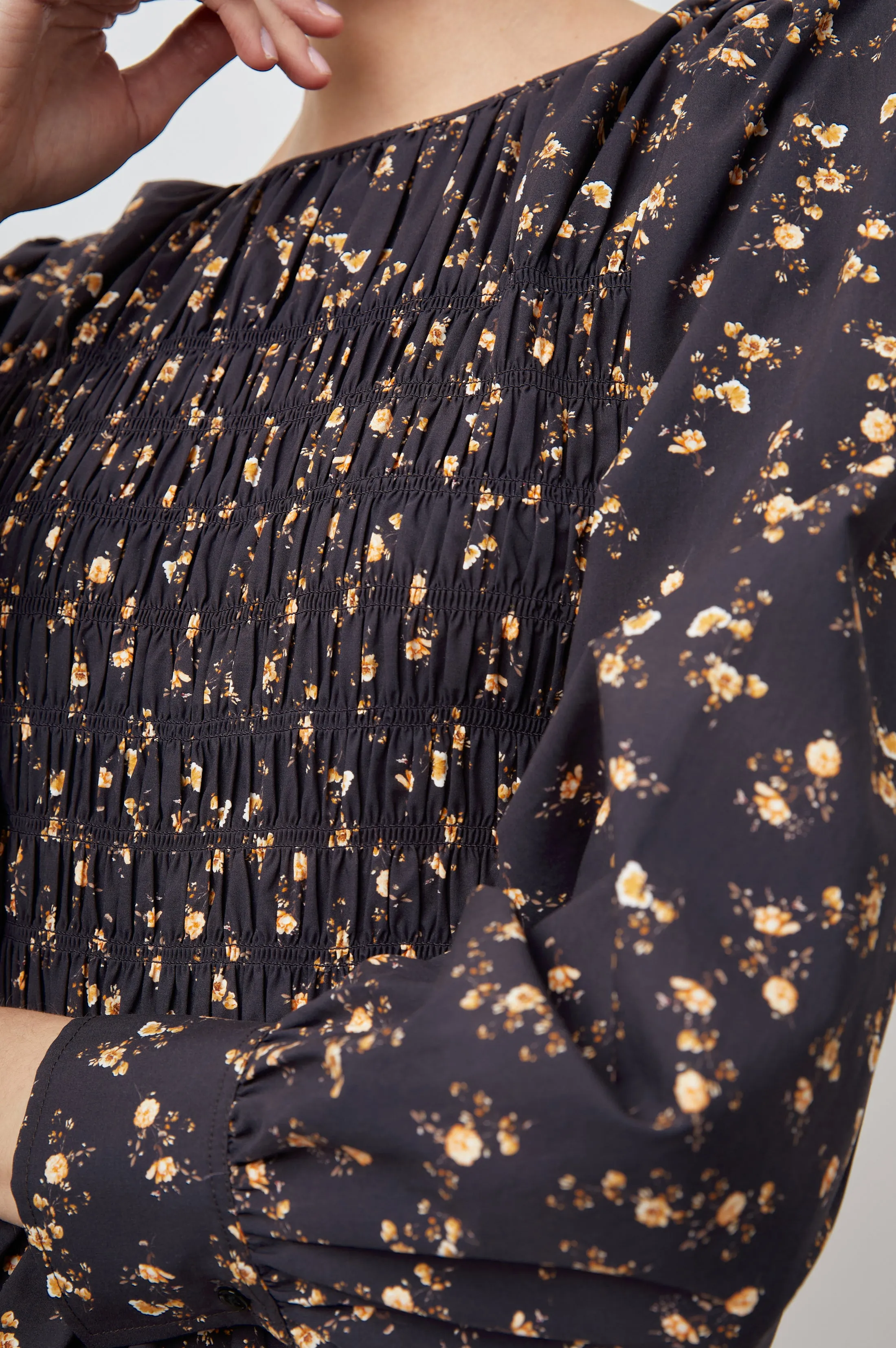 TABI TOP - ROMANTIC FLORAL sold by Rails product image thumbnail 2