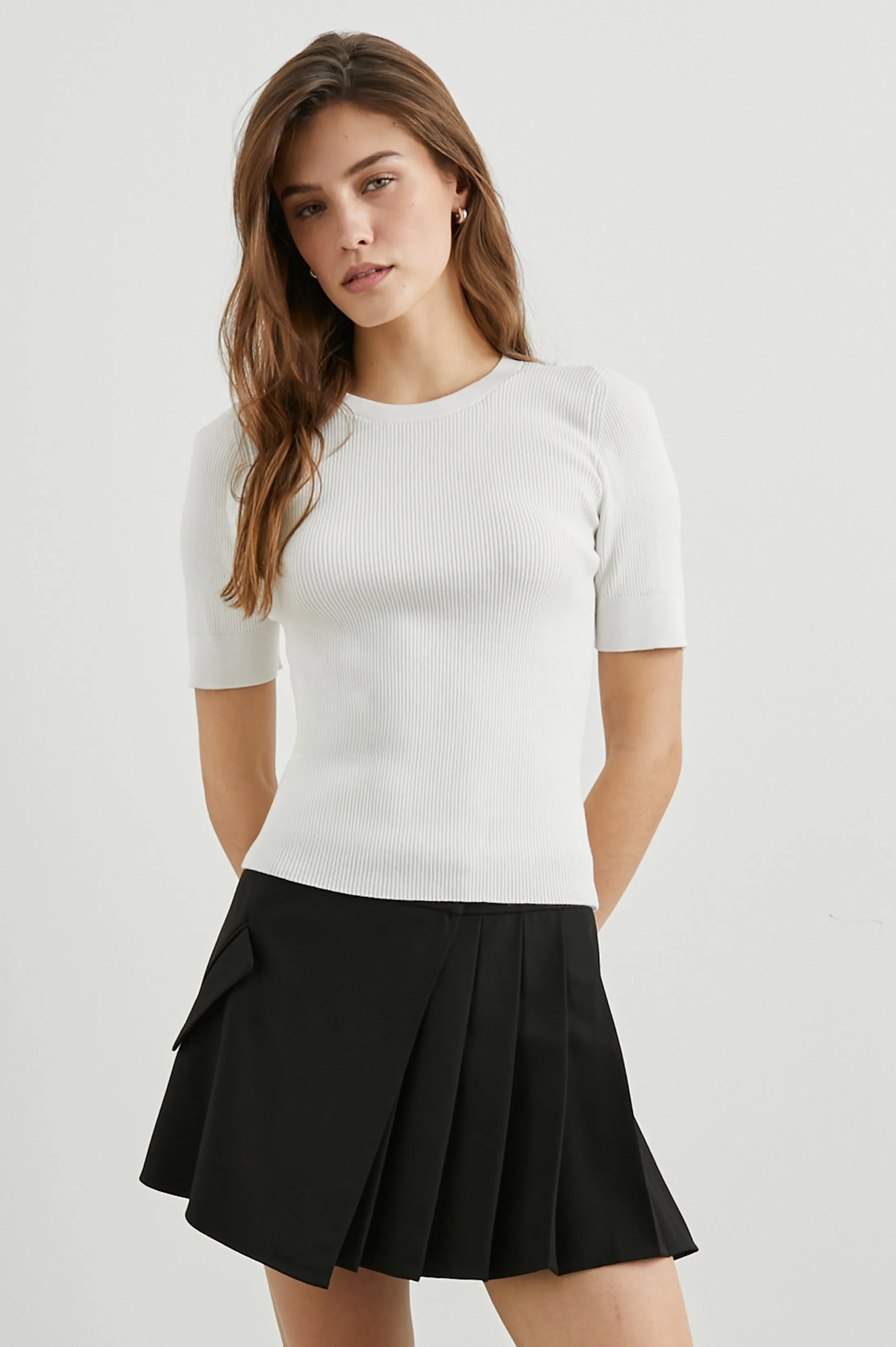 ARI TOP - WHITE sold by Rails
