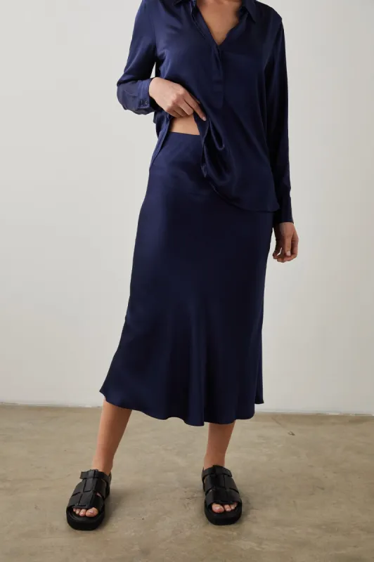 ANYA SKIRT - NAVY sold by Rails