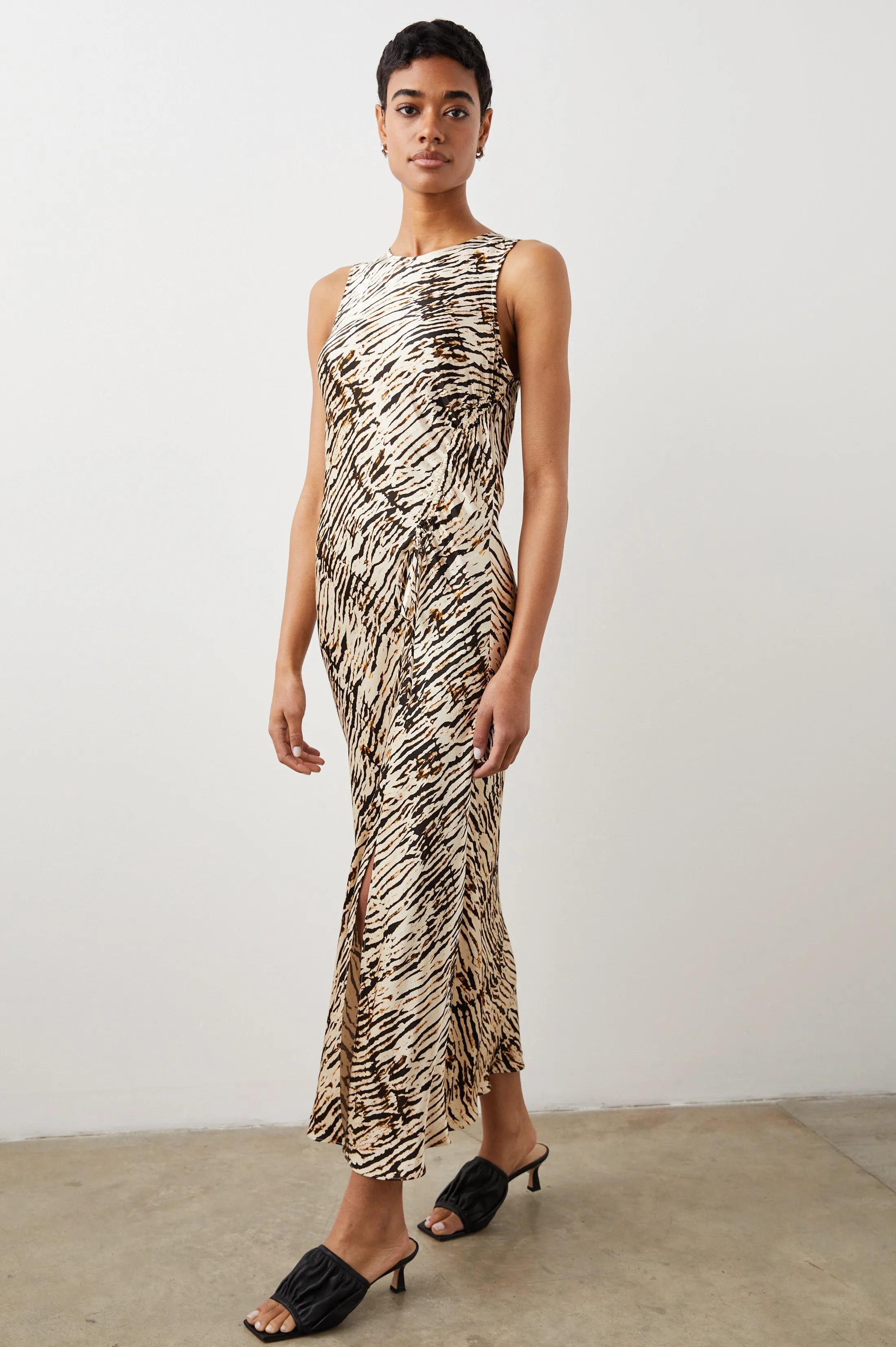 GABRIELLA DRESS - NEUTRAL IKAT sold by Rails product image thumbnail 3