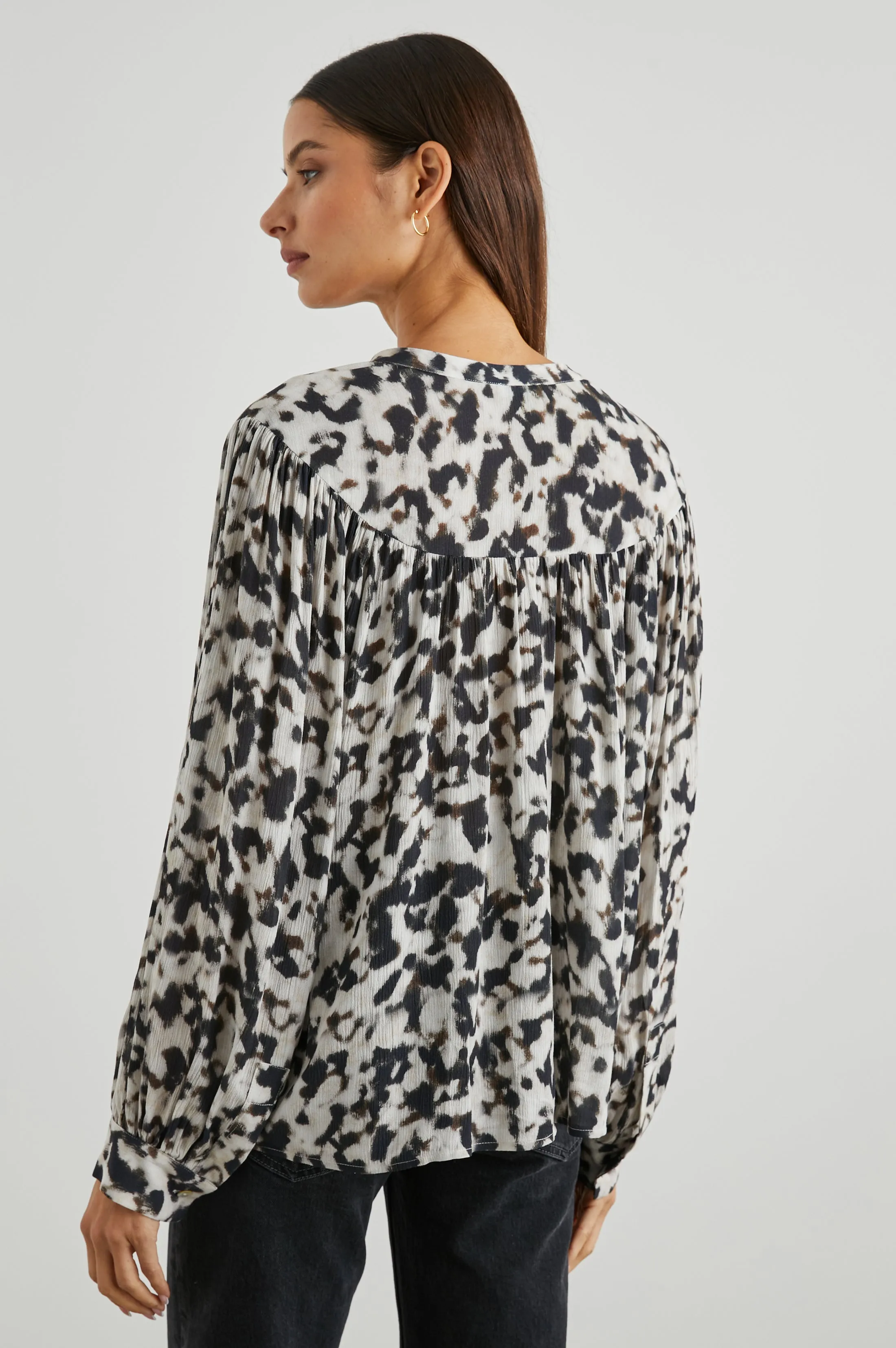 FABLE TOP - BLURRED CHEETAH sold by Rails product image thumbnail 5
