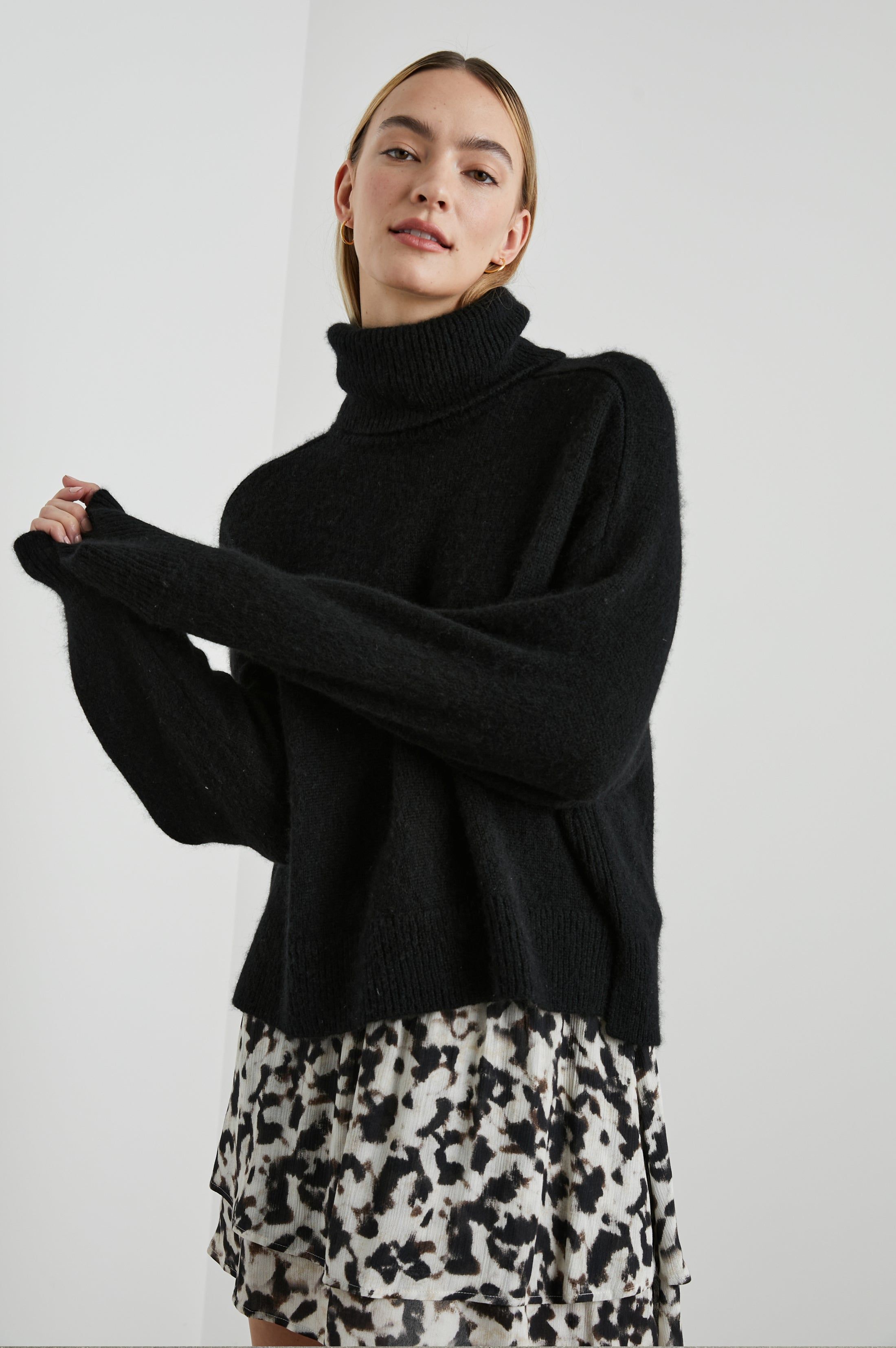 ESTELLE SWEATER - BLACK sold by Rails product image thumbnail 4
