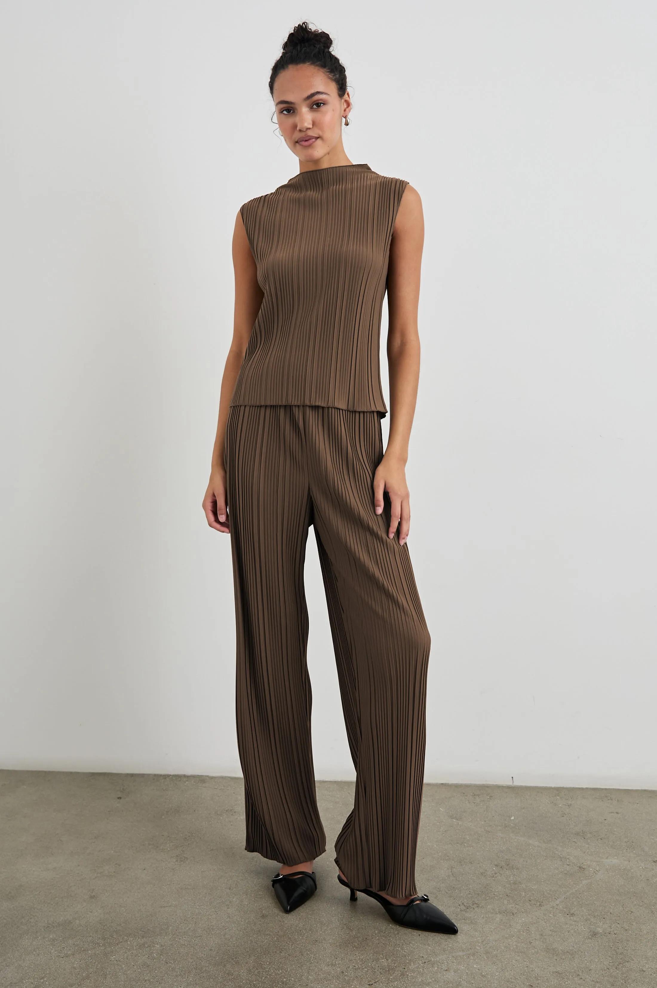 LIANA PANT - MOREL sold by Rails product image thumbnail 4