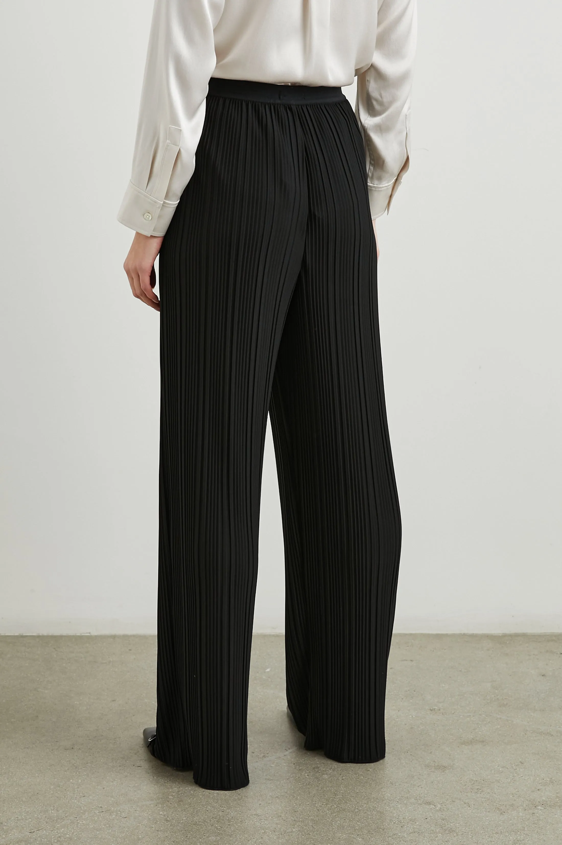 LIANA PANT - JET sold by Rails product image thumbnail 2