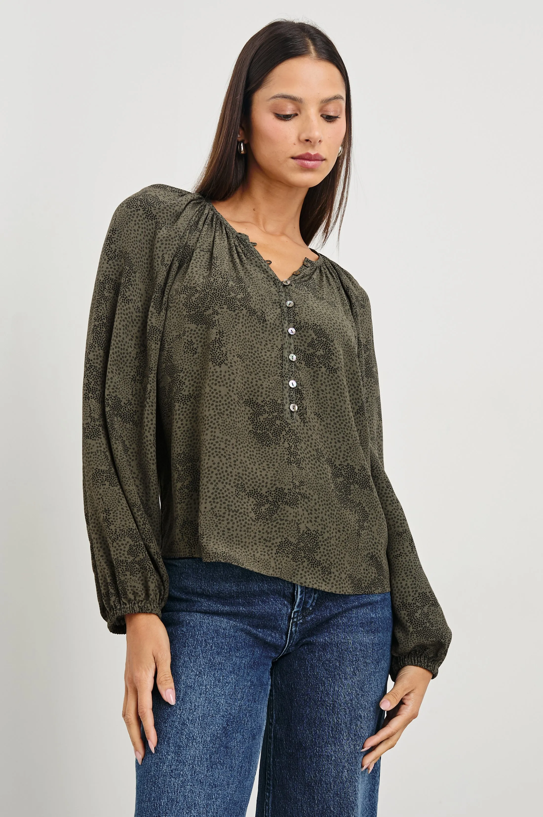 INDI TOP - OLIVE PEBBLE sold by Rails