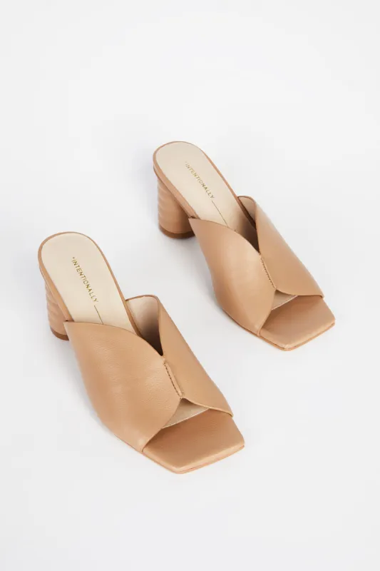 INTENTIONALLY BLANK KAMIKA HEEL - CLAY made by Intentionally Blank