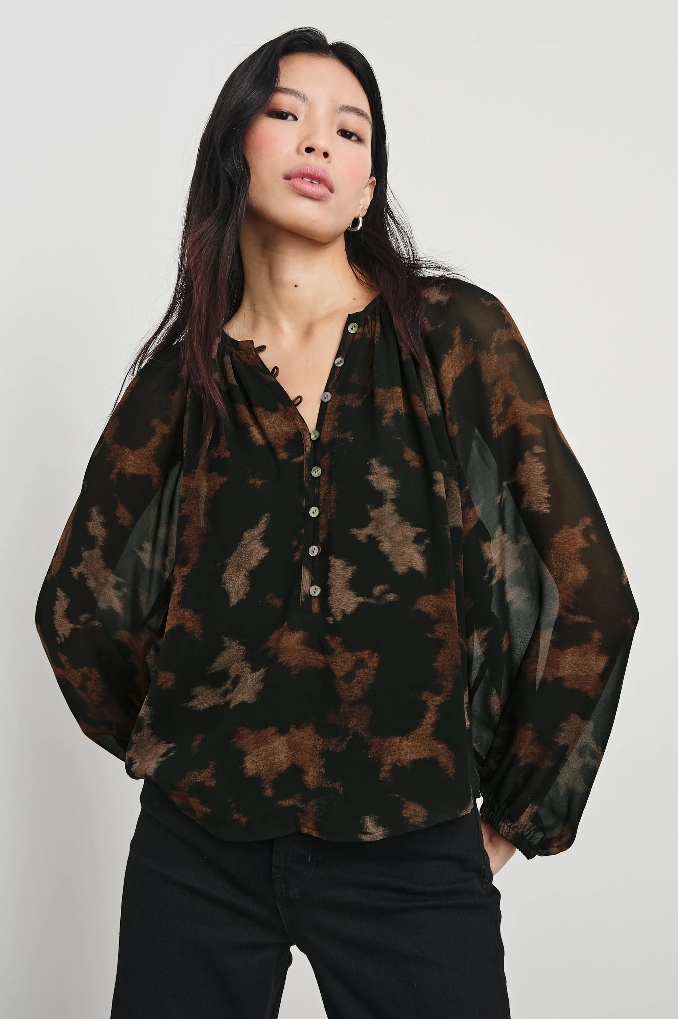 INDI TOP - DIFFUSED SANDSTONE sold by Rails