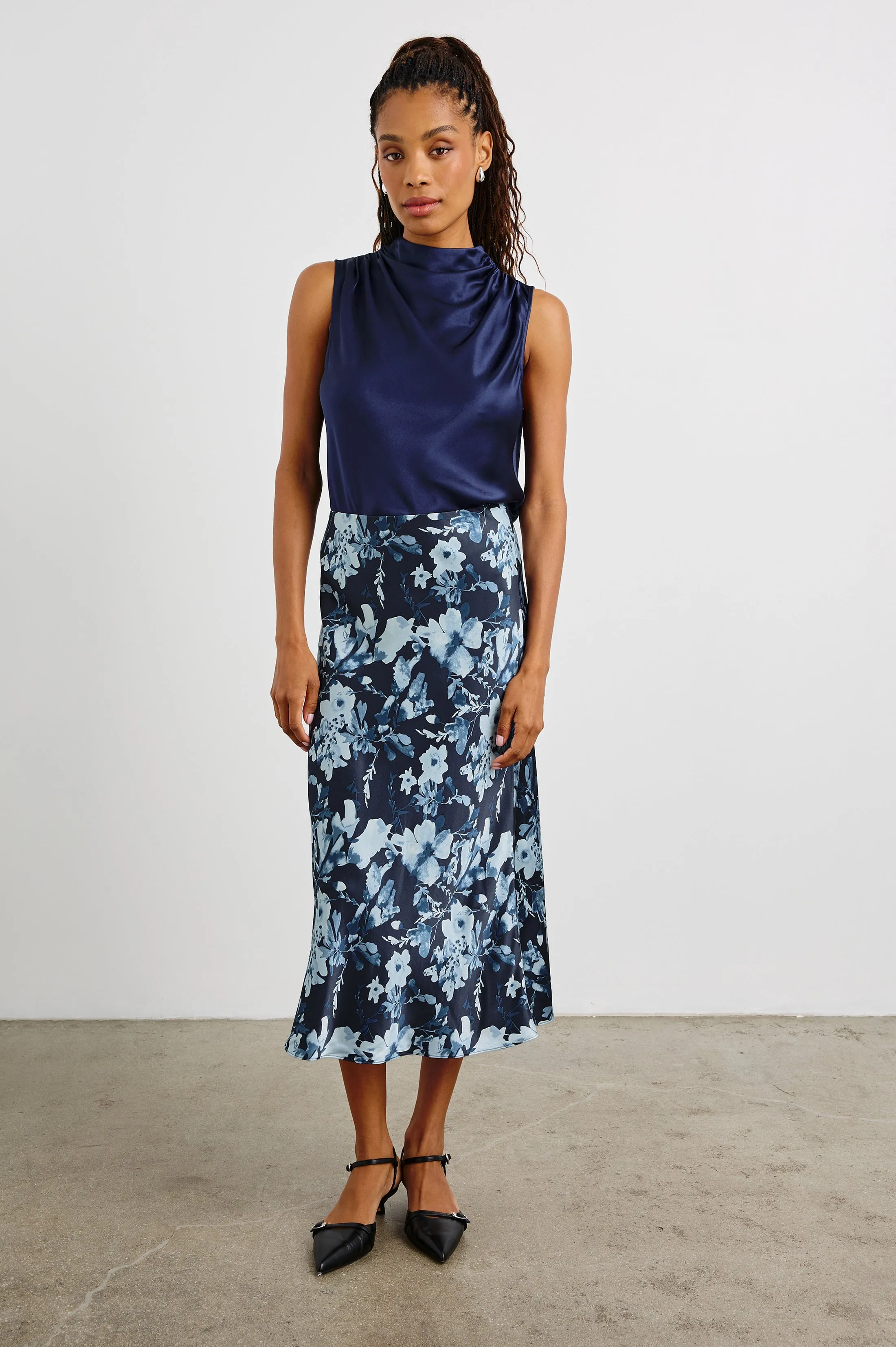 ANYA SKIRT - INDIGO BLOSSOMS sold by Rails product image thumbnail 3
