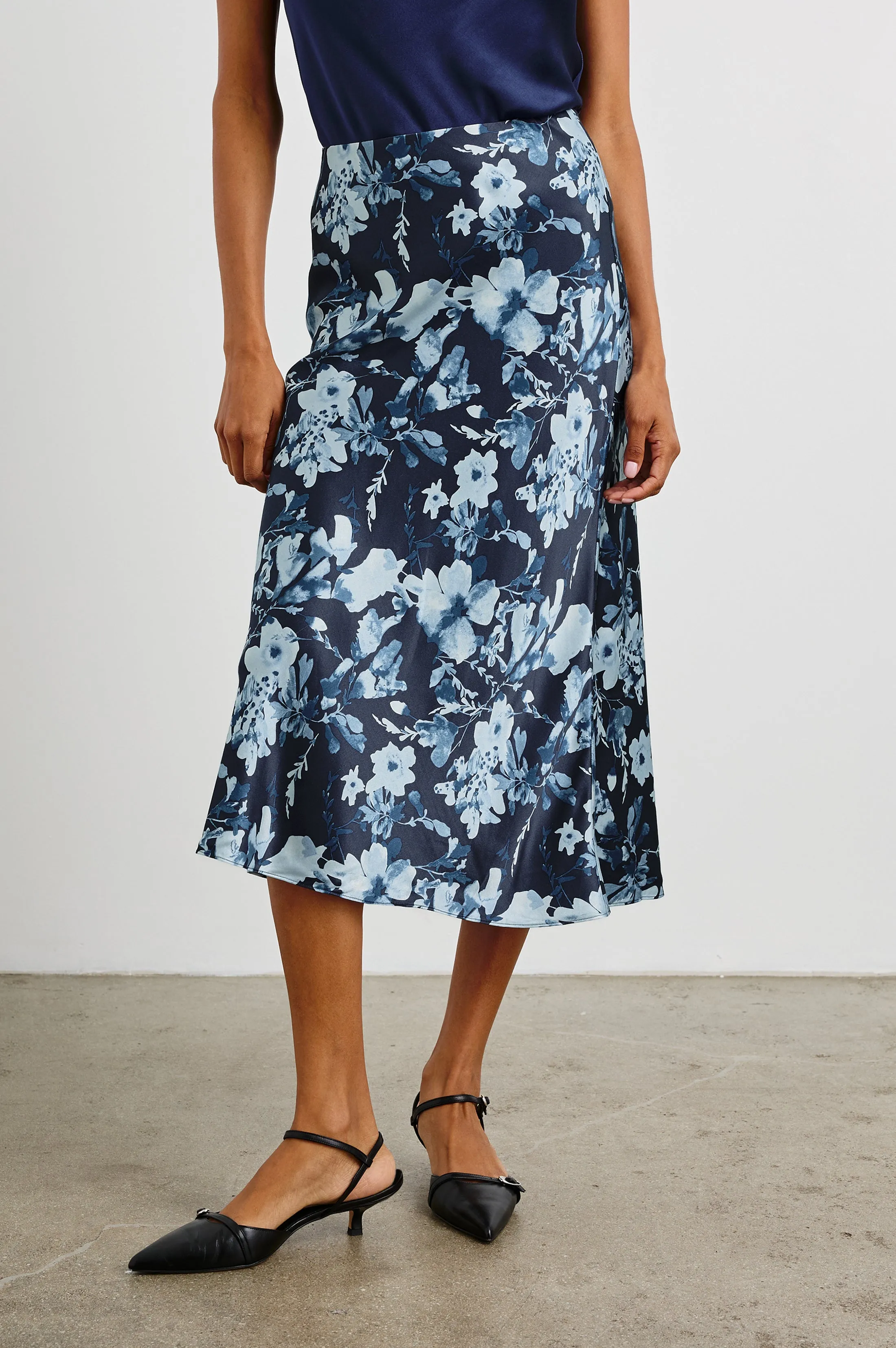 ANYA SKIRT - INDIGO BLOSSOMS sold by Rails