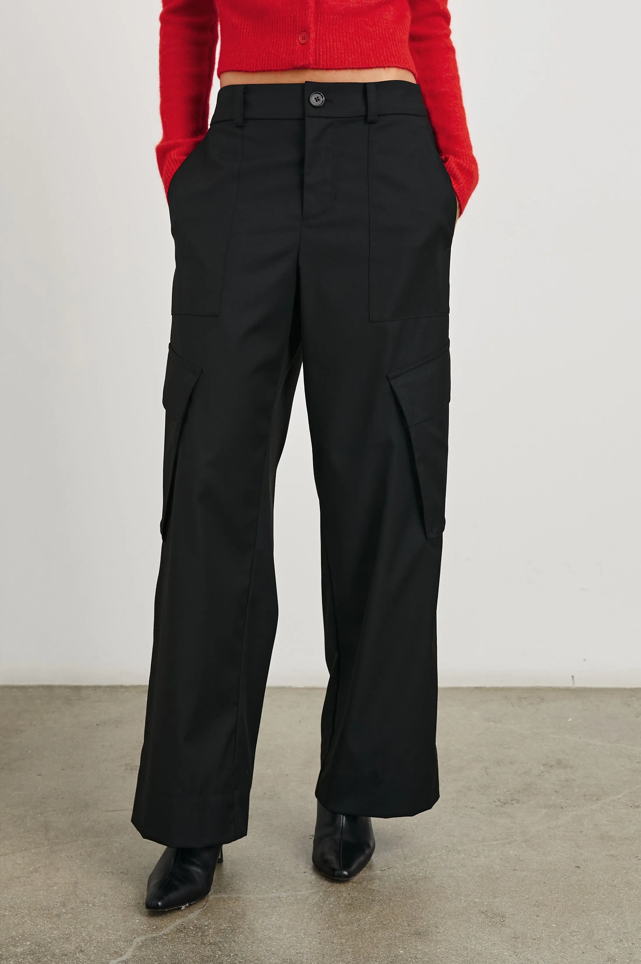 SIENNA PANT - BLACK sold by Rails